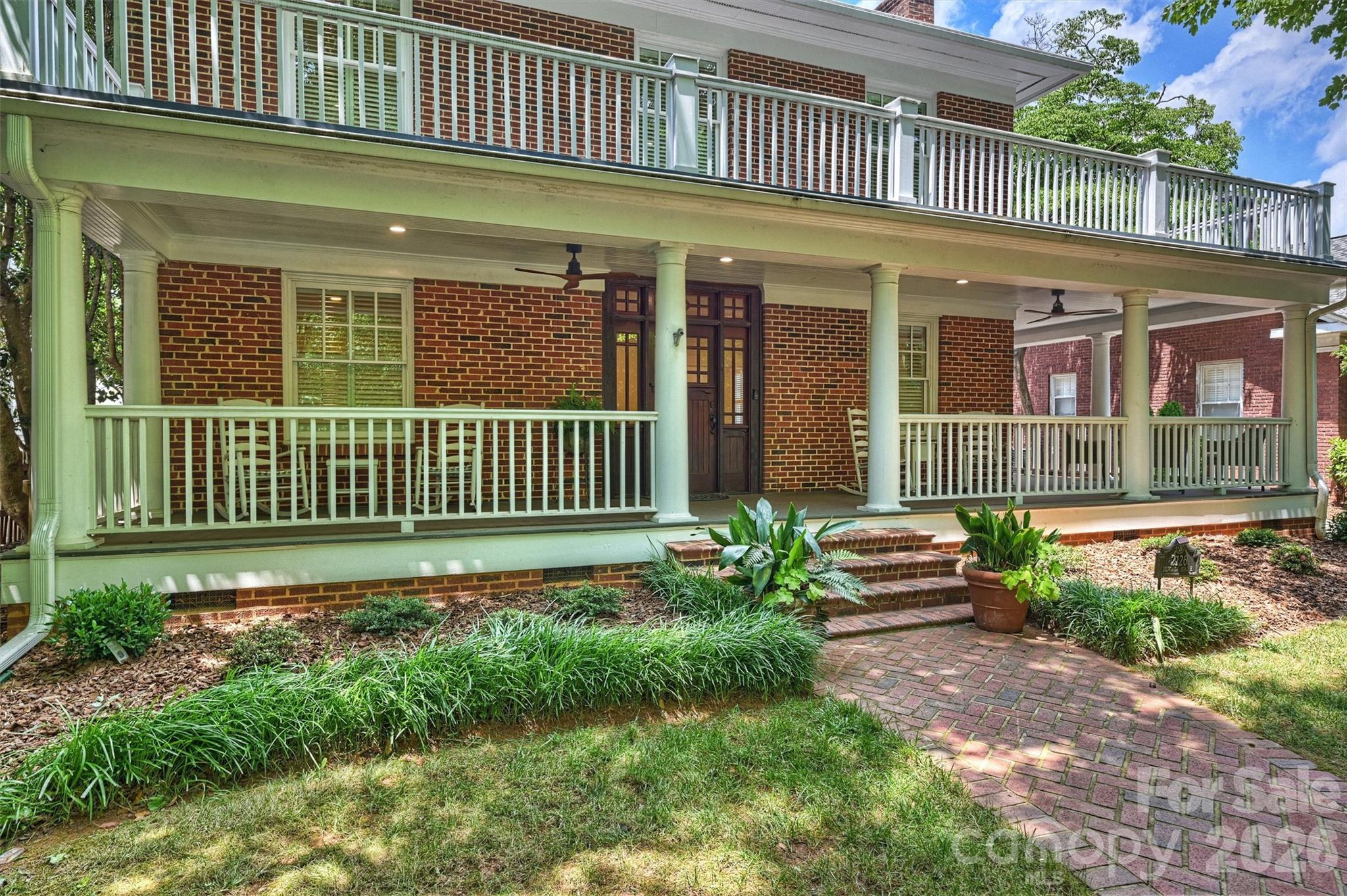 2126 Dilworth Road E