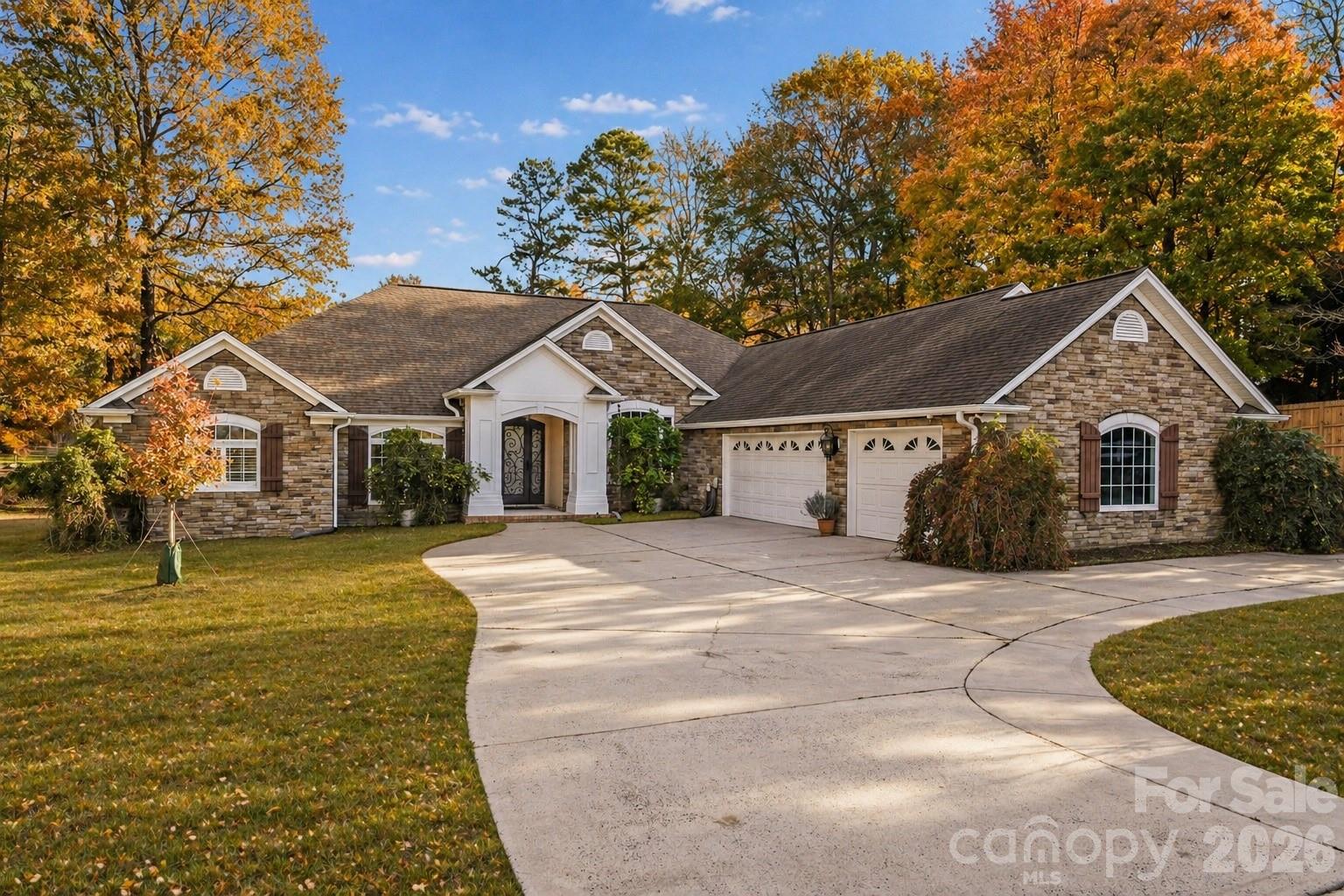 Photo 1 of 18 — 5329 Kuykendall Road, Charlotte, NC 28270
