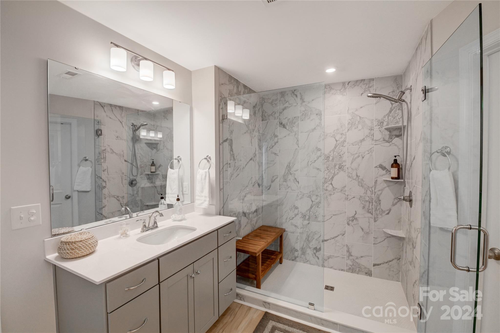 Paddlers Cove - Residential