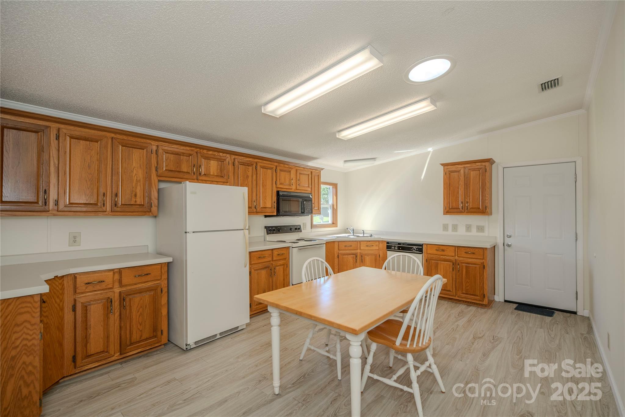 14 Beechnut Drive
