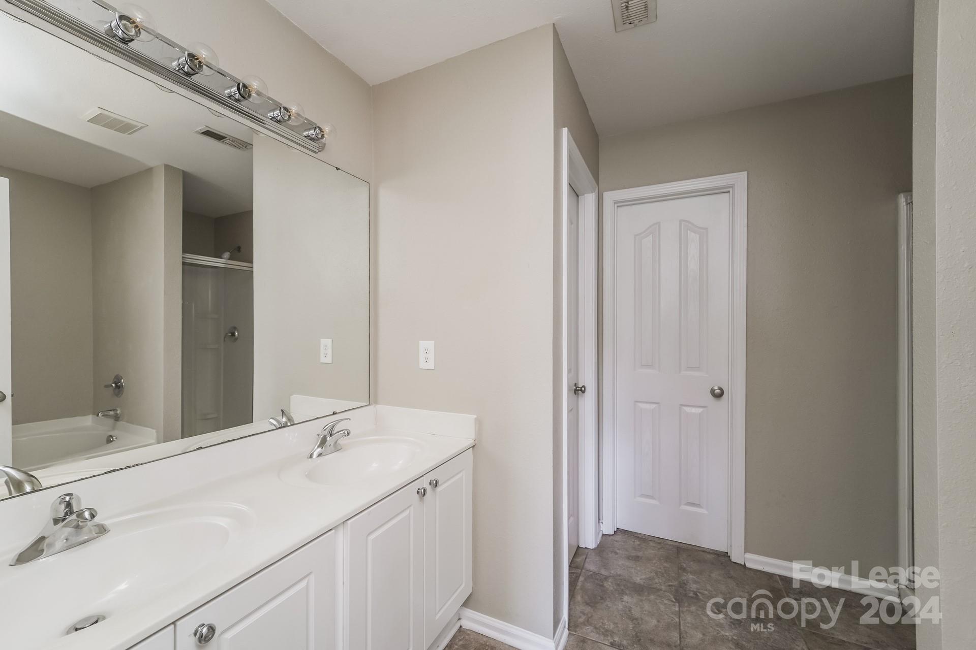 Glenhaven - Residential Lease