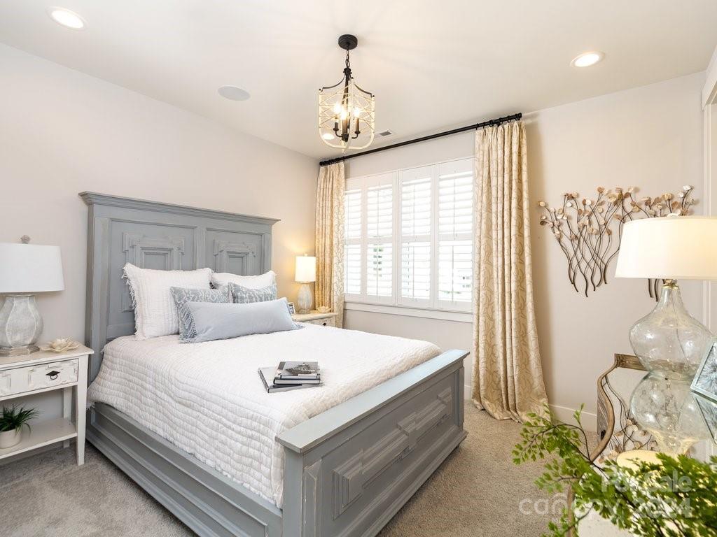 Riverchase Estates - Residential