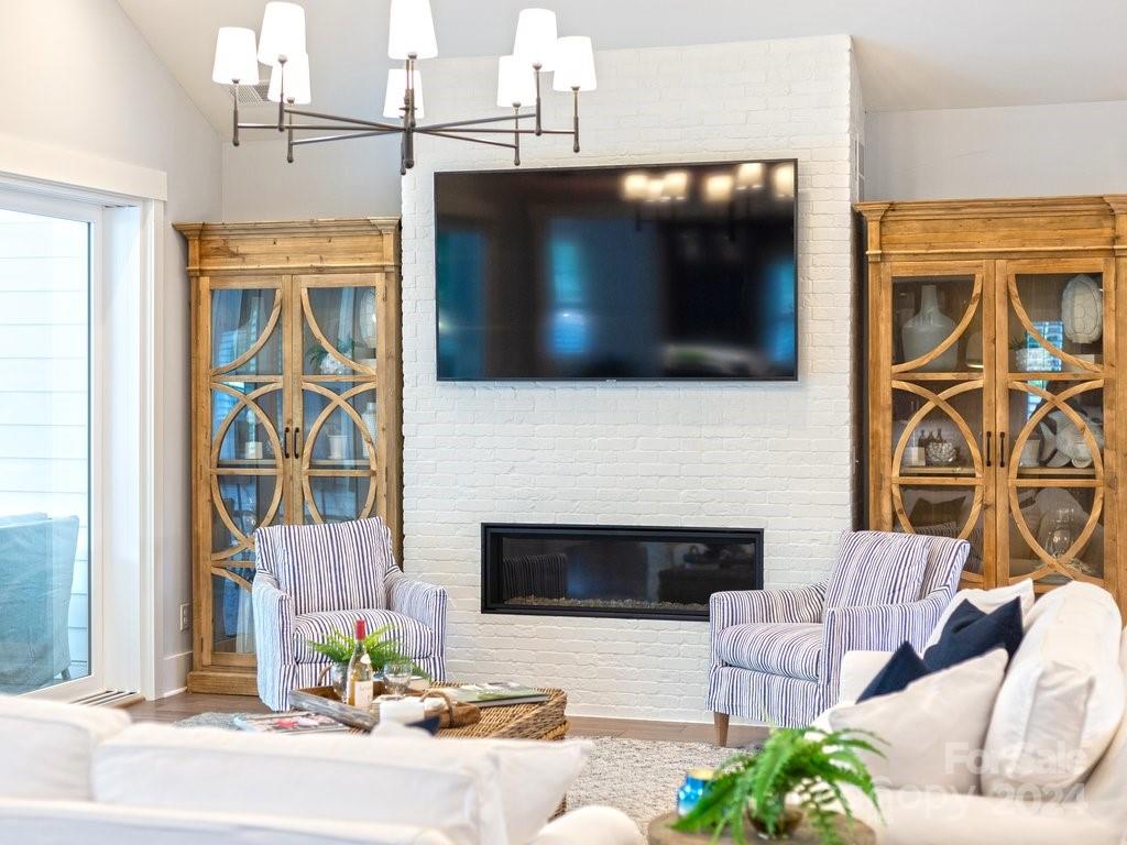 Riverchase Estates - Residential