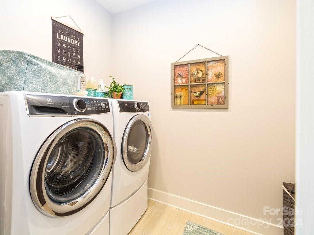 Riverchase Estates - Residential