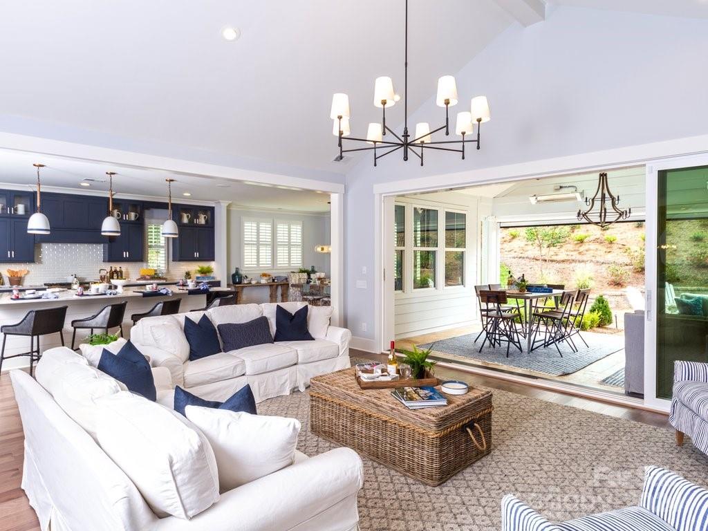 Riverchase Estates - Residential