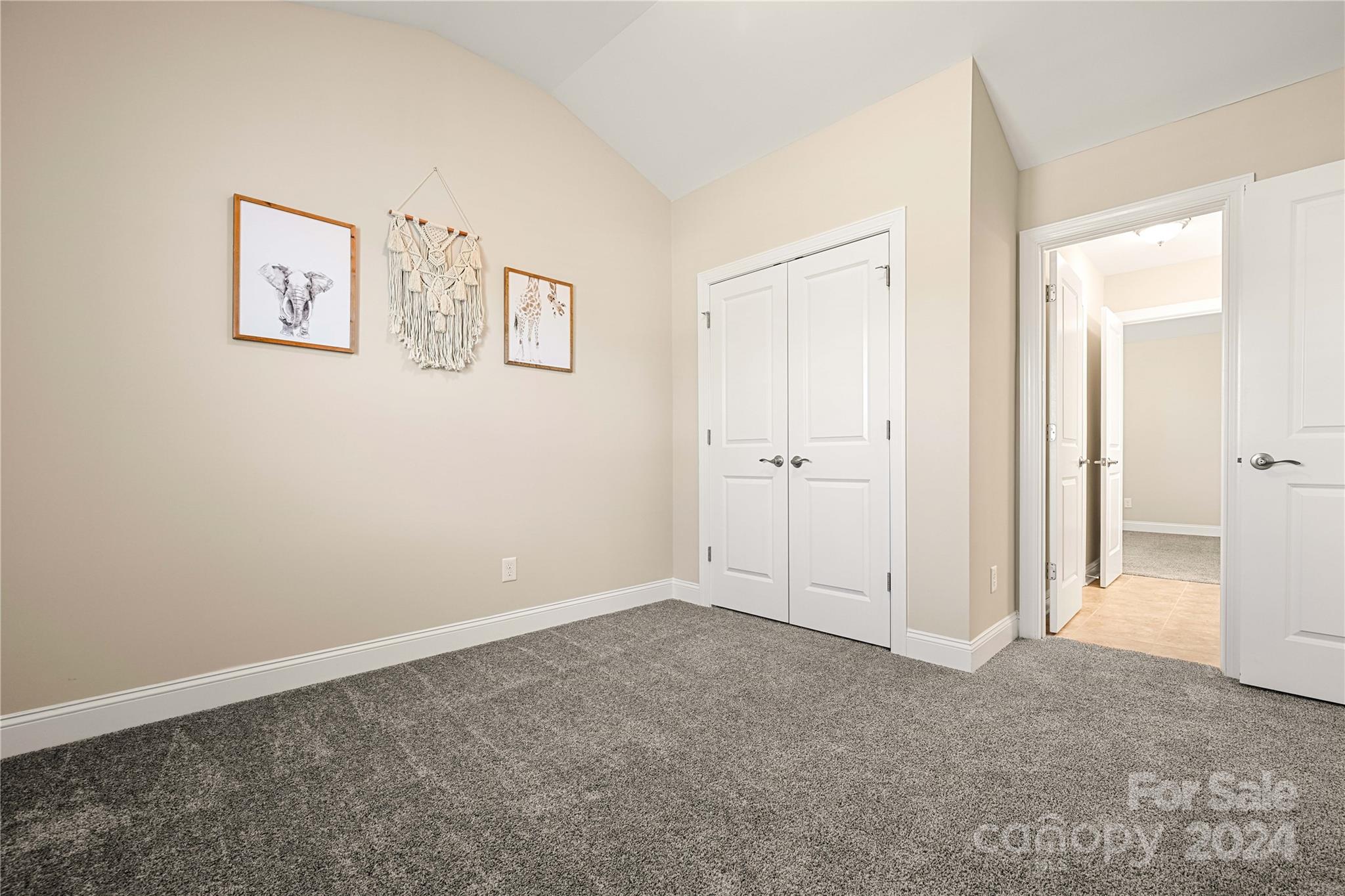 The Retreat At Sunset Ridge - Residential