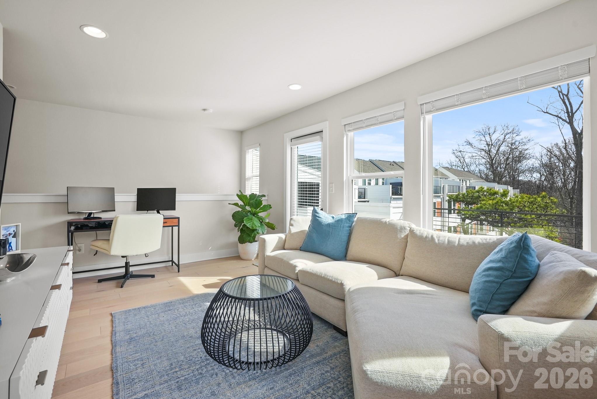 LOSO Terraces - Residential