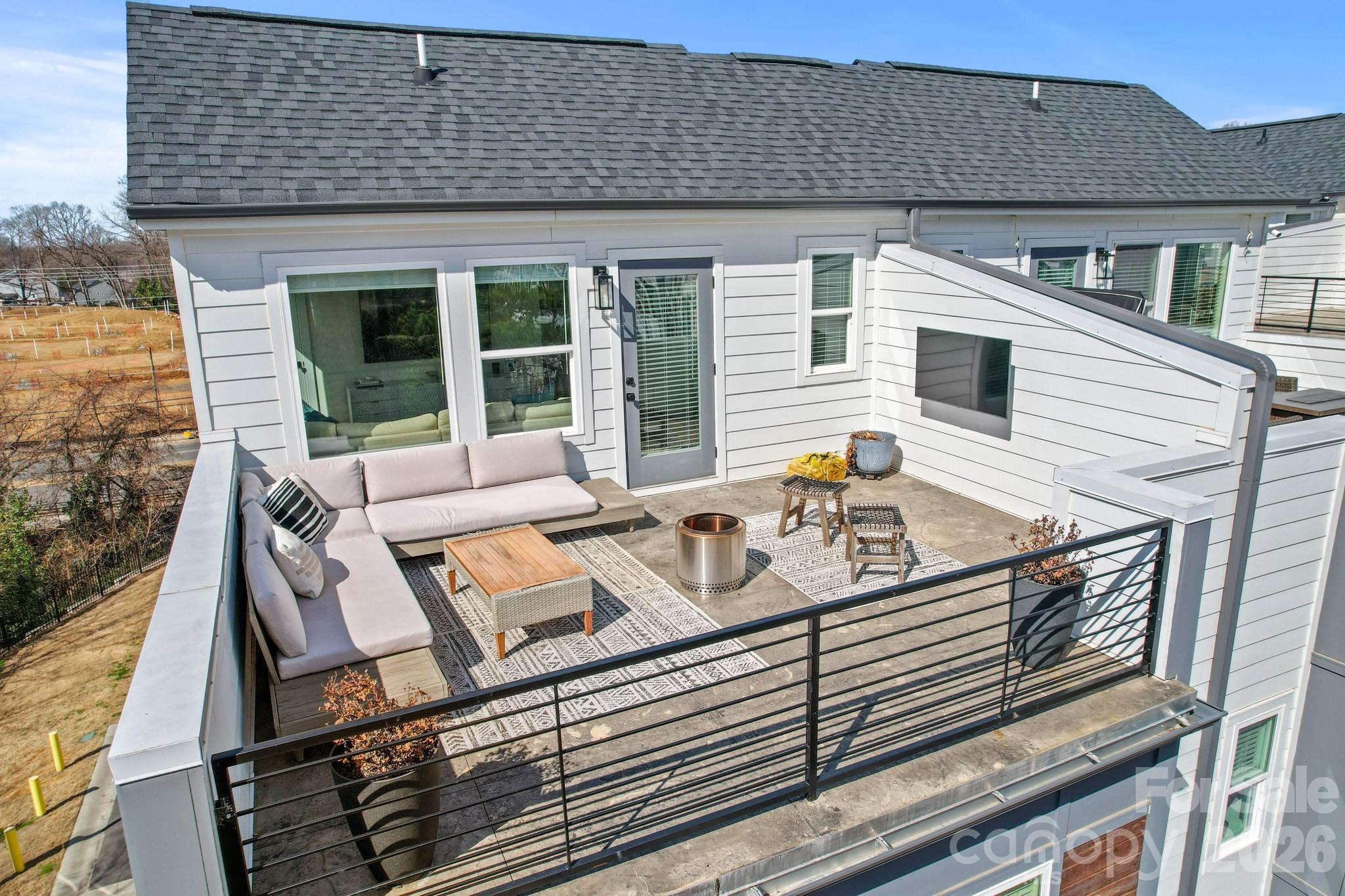 LOSO Terraces - Residential