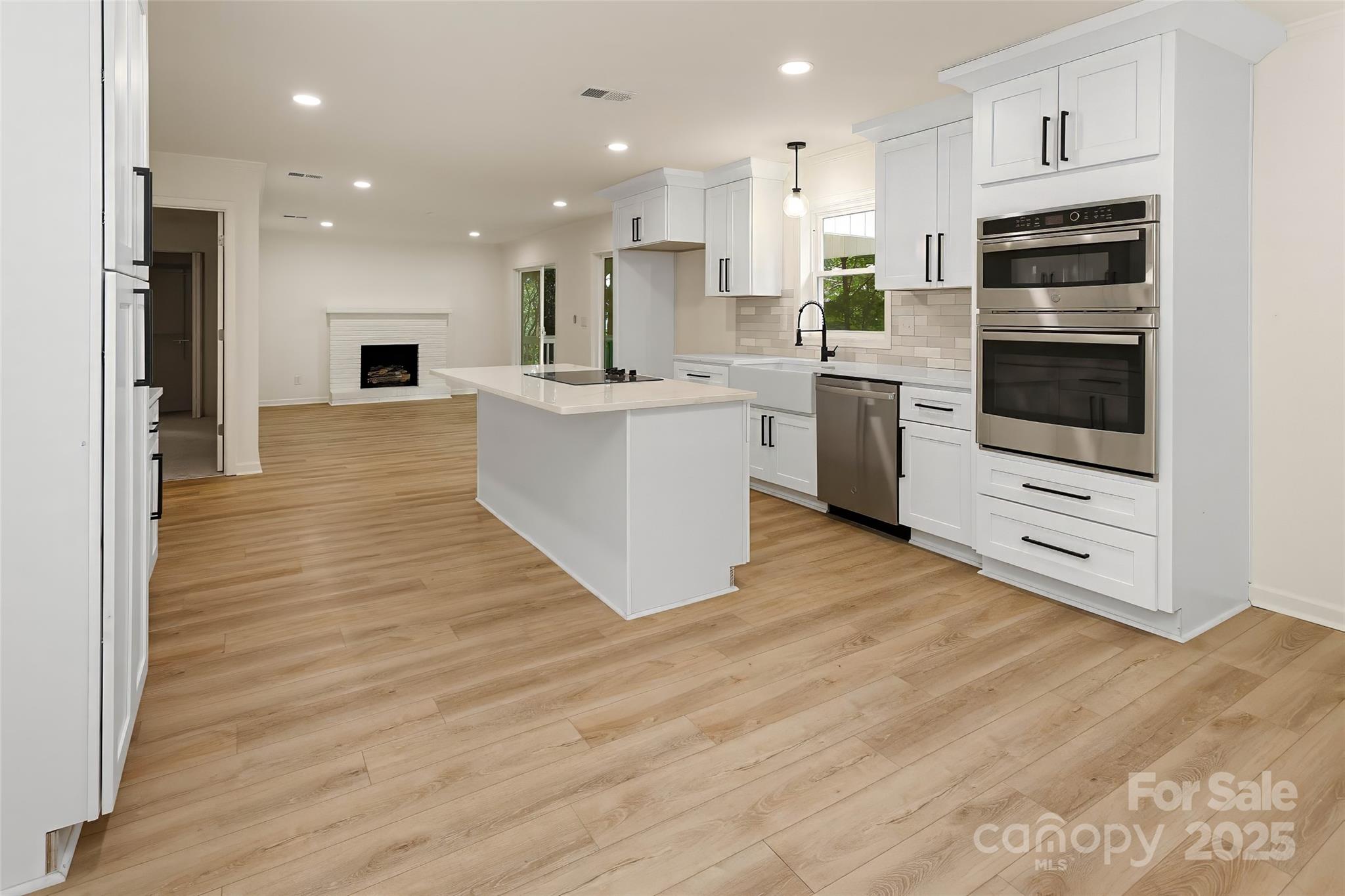 Long John Mt Estates - Residential