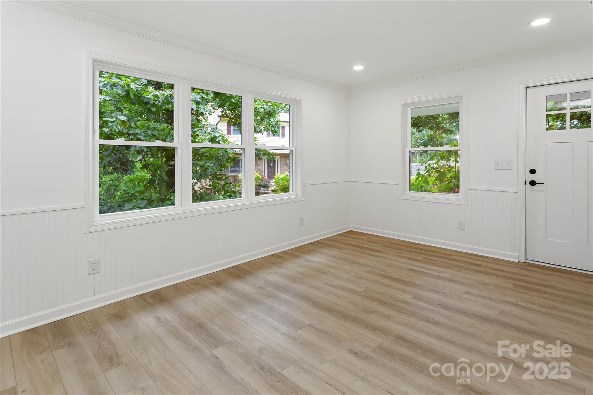 240 Spicewood Lane