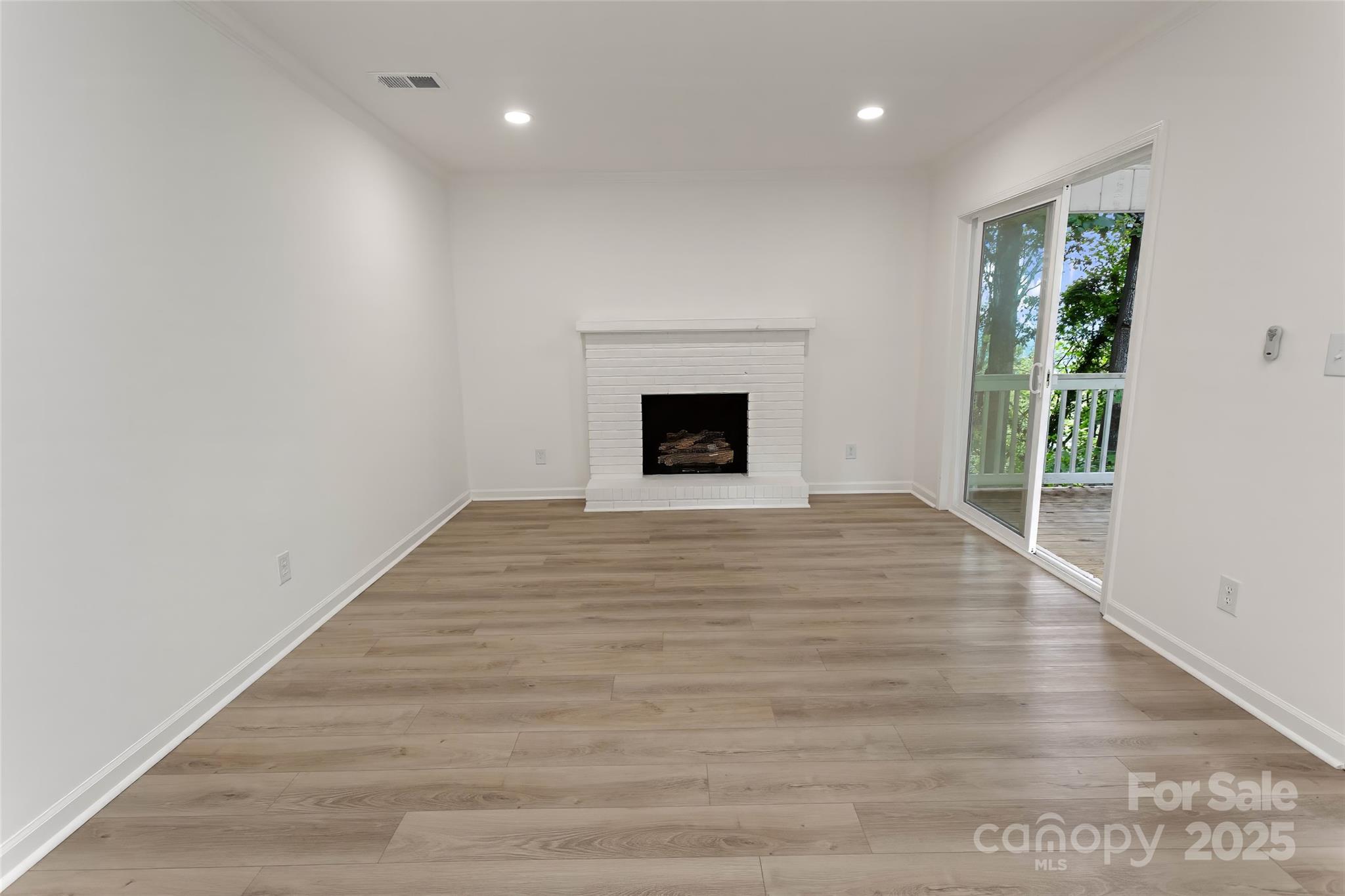 Long John Mt Estates - Residential