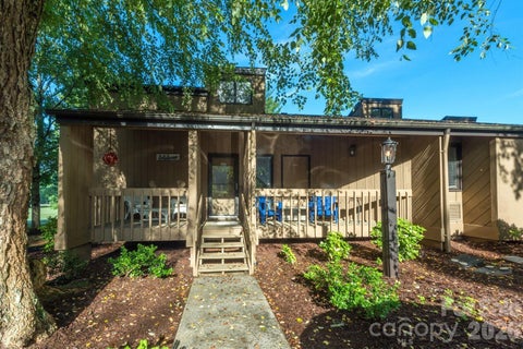 Photo for 156 W Lake Drive S 1301