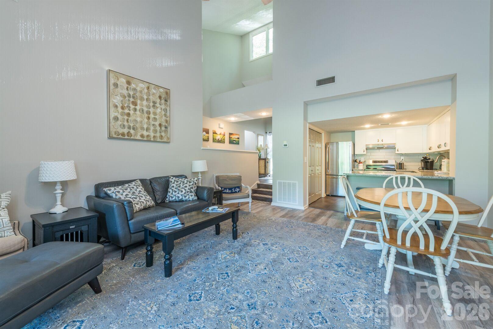 156 W Lake Drive S 1301