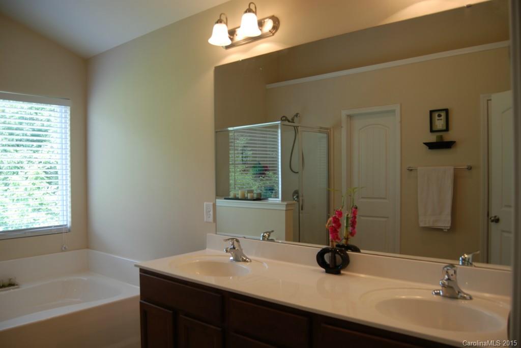 Marthas Ridge - Residential