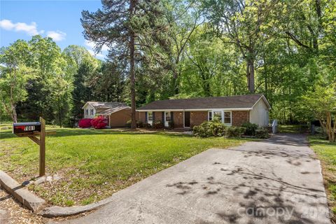Photo of 7001 Crossridge Road, Charlotte, NC 28214 (MLS # 4370924)