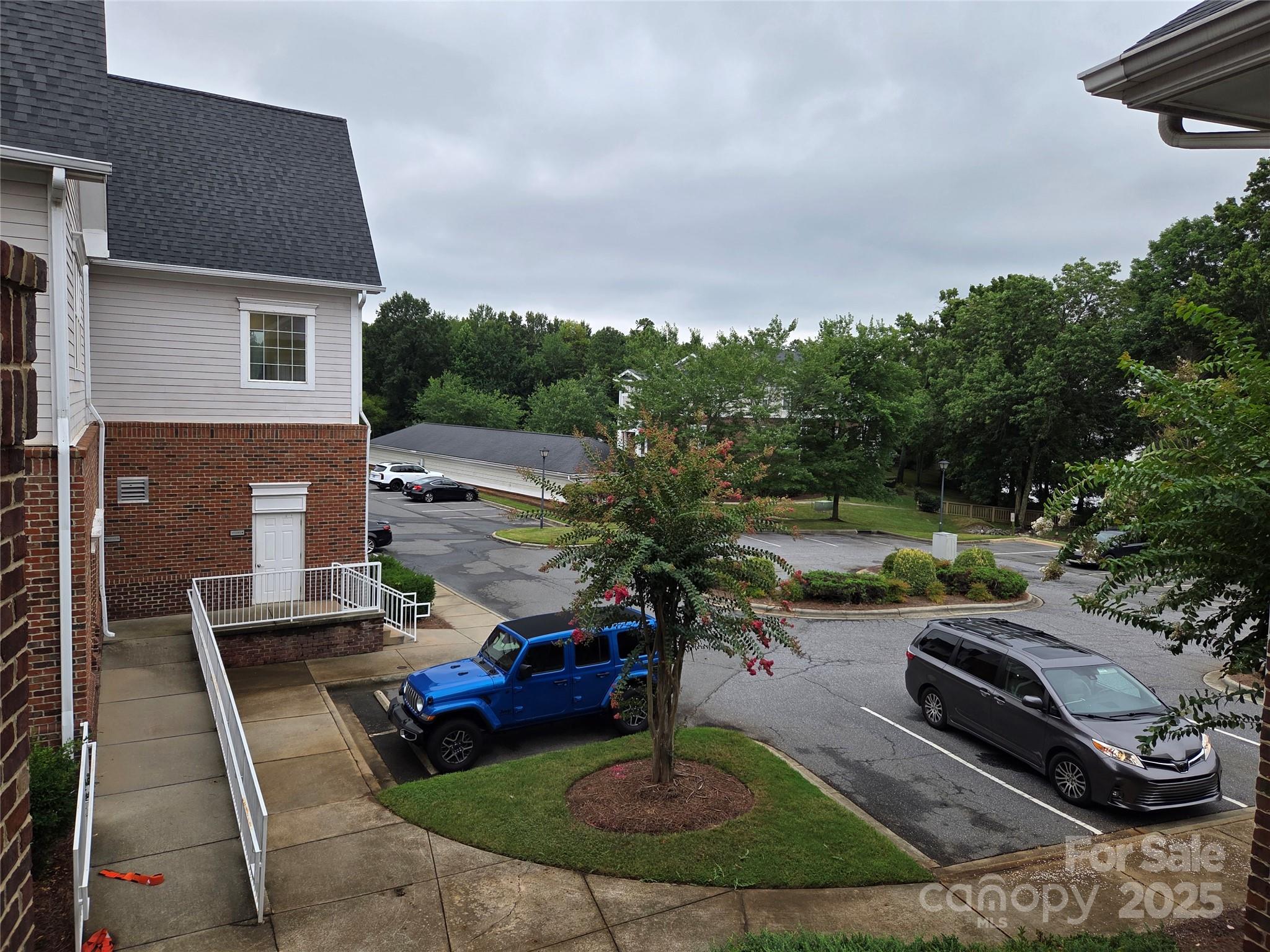 709 Peninsula Drive