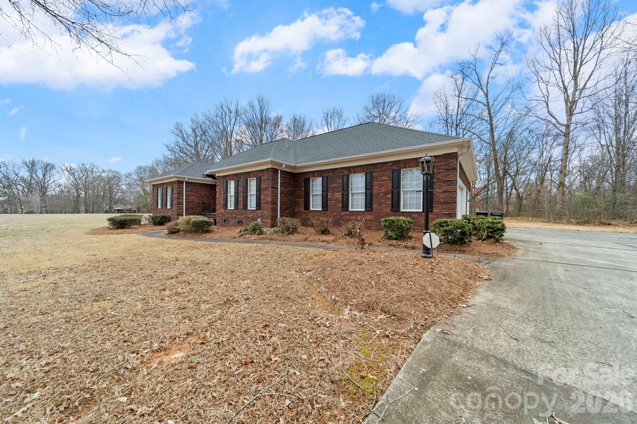 2800 N Rocky River Road