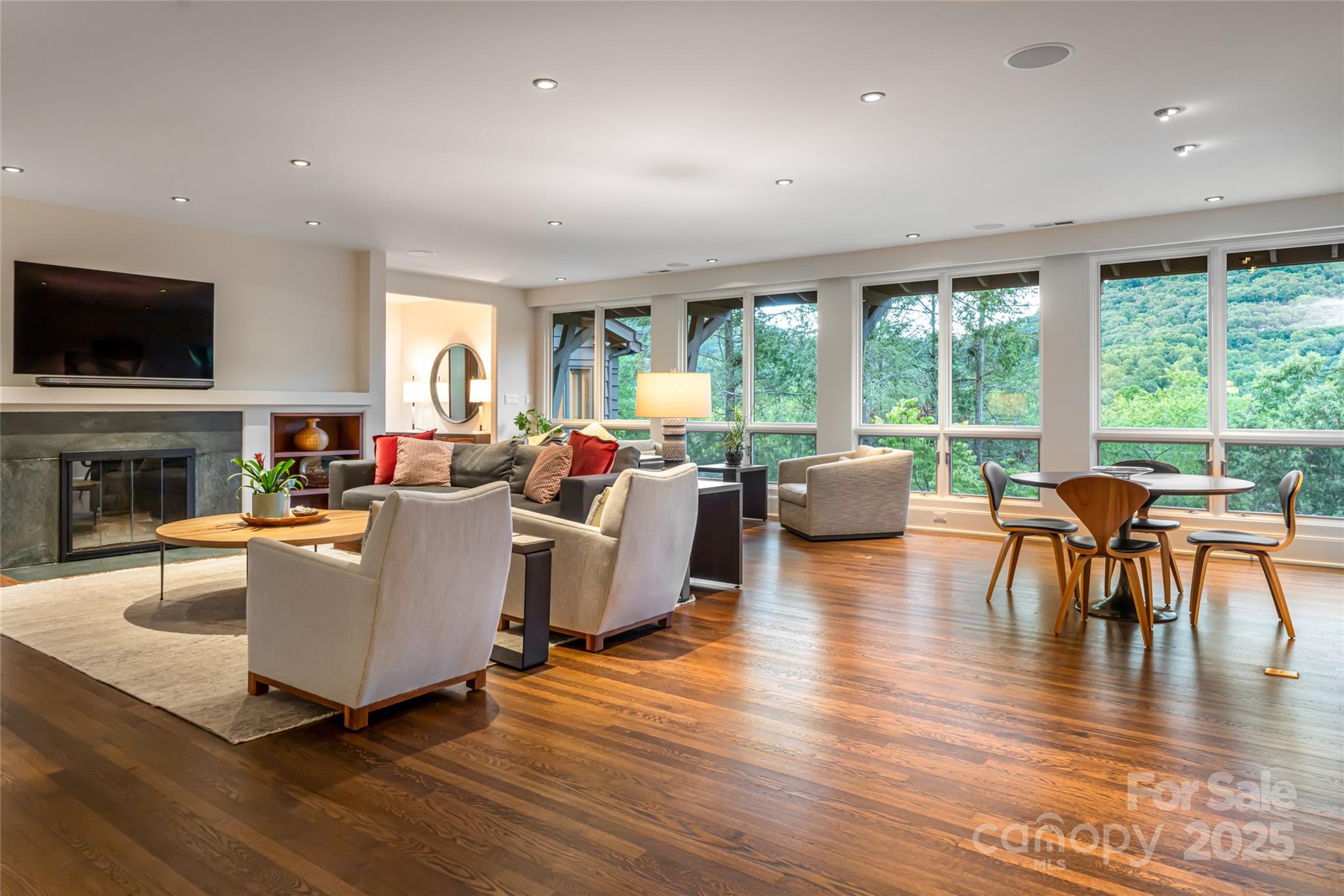 Kimberly Knoll - Residential