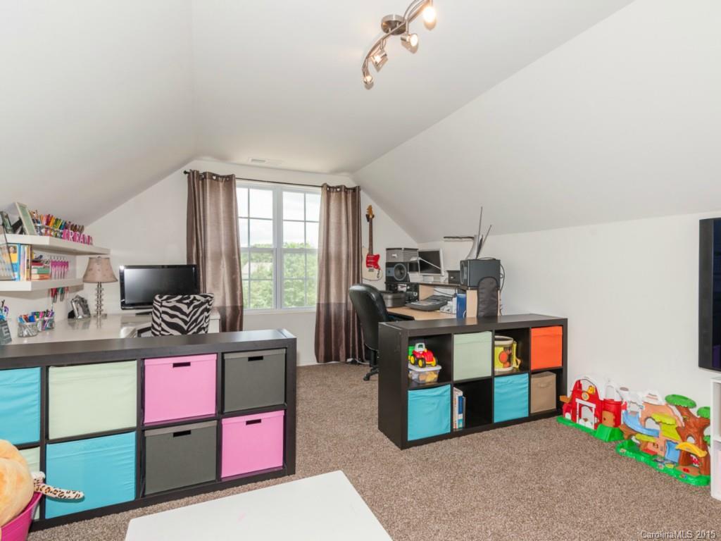 Larkhaven - Residential