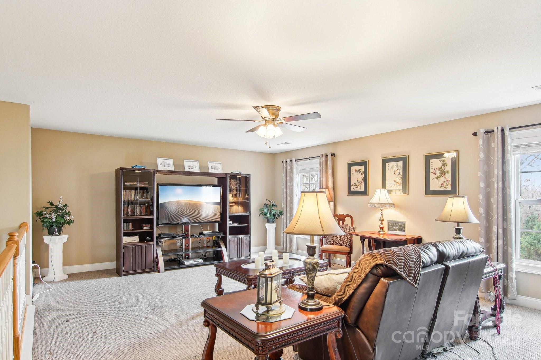 Woodlake - Residential