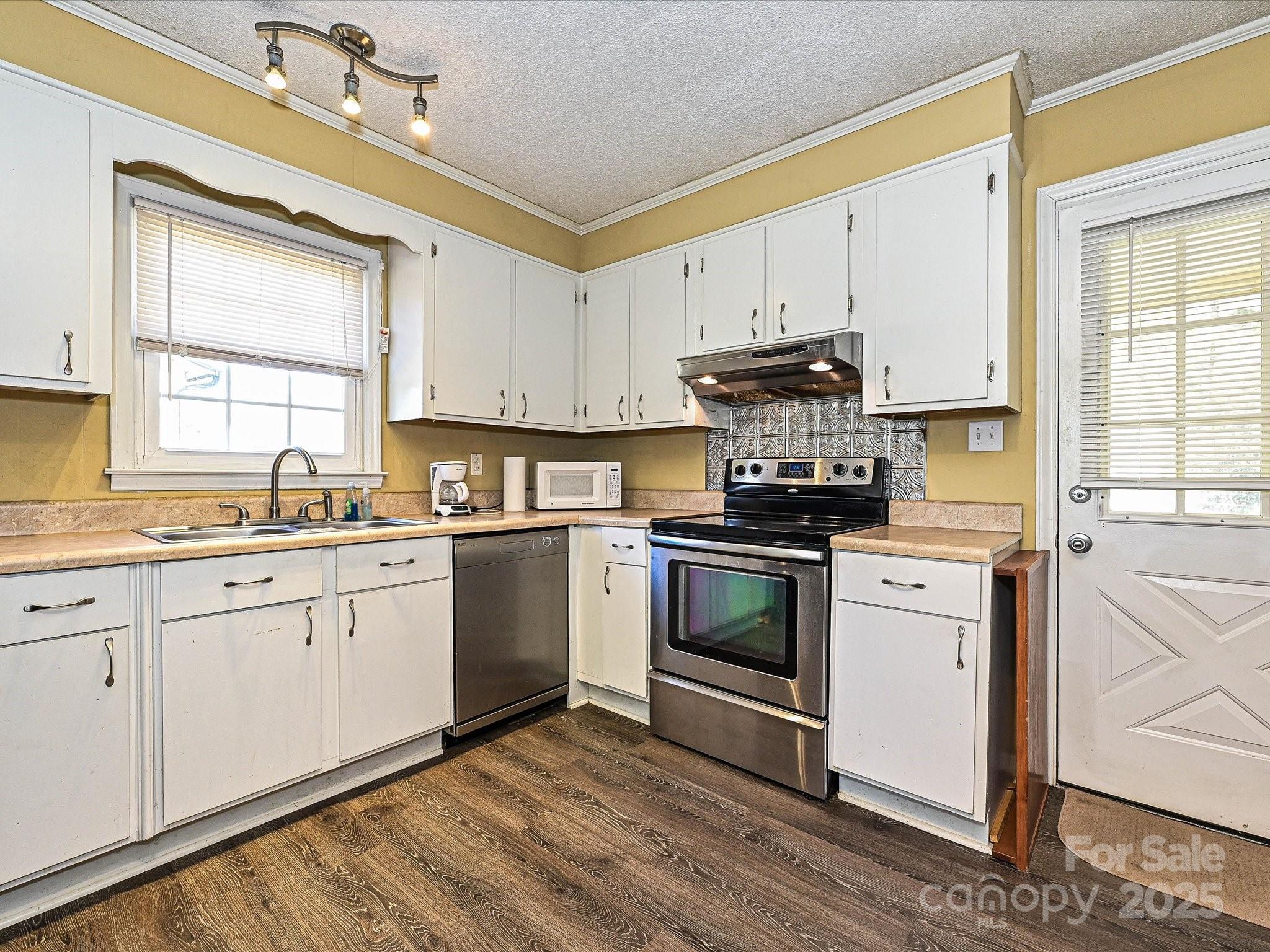 Sunset Park - Residential