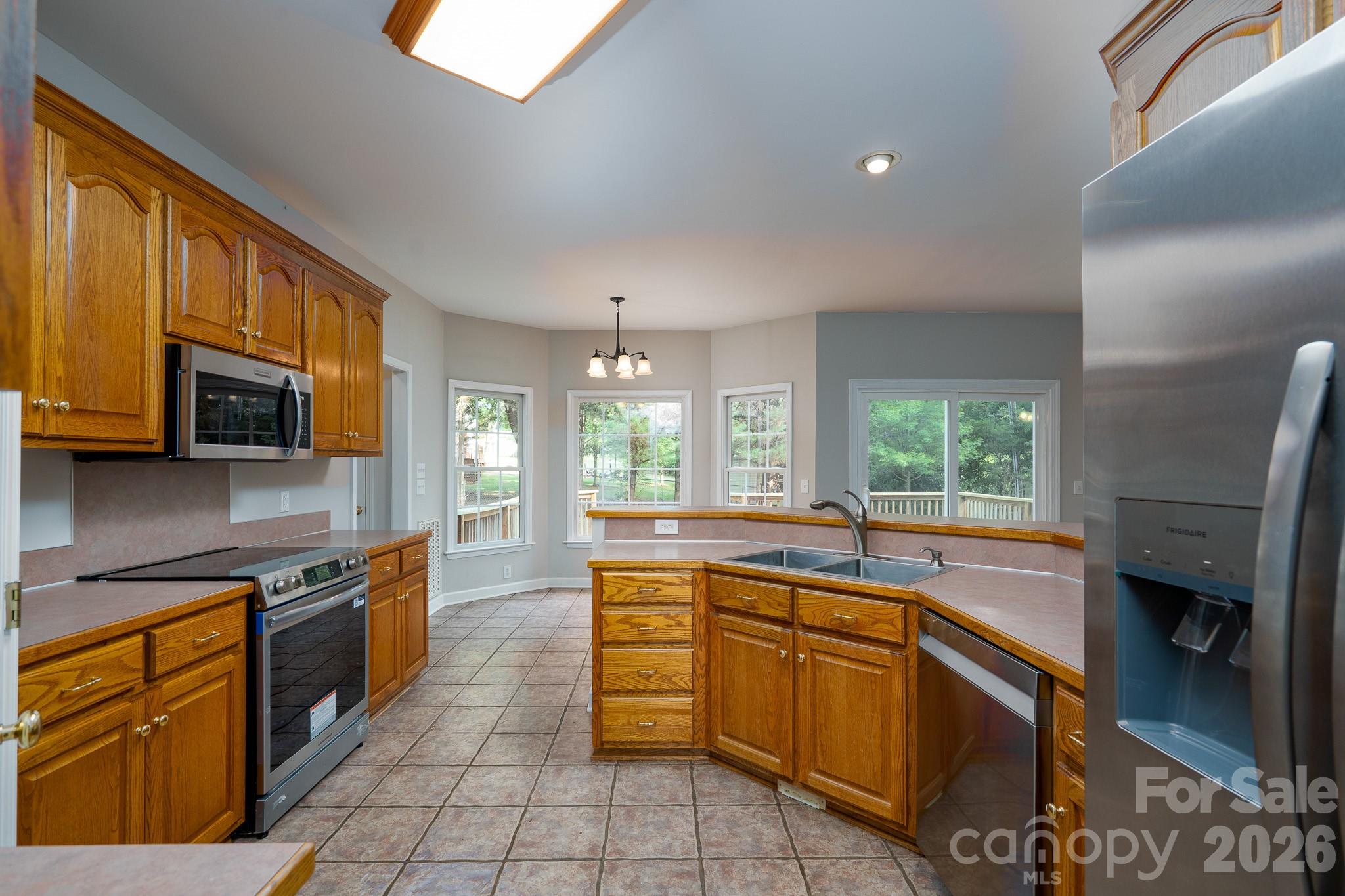 2116 Quail Drive NW