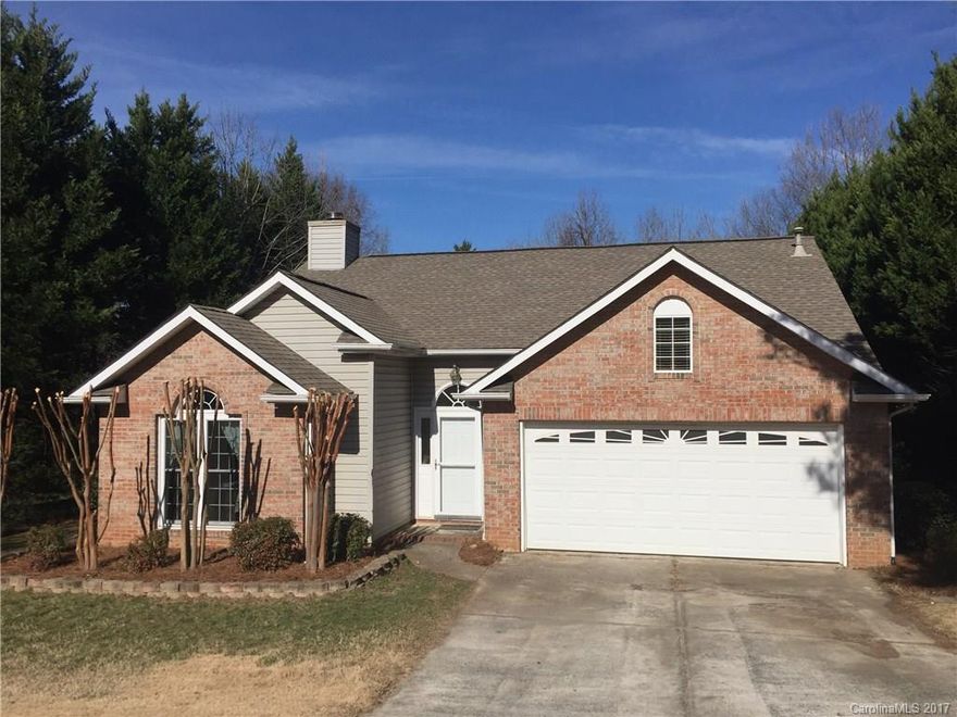 Adorable one story ranch in Weddington Woods subdivision.  Open floorplan.  Large open Great Room features a natural wood fireplace and vaulted ceiling.  Kitchen has ceramic tile floor, large bright breakfast area and is open to the Great Room. Back yard is deep, level and fenced.  Great location! Close to schools, stores, restaurants.  Minutes to I-85 and I-485. 10 Minutes to downtown Concord. 30 minutes to downtown Charlotte.