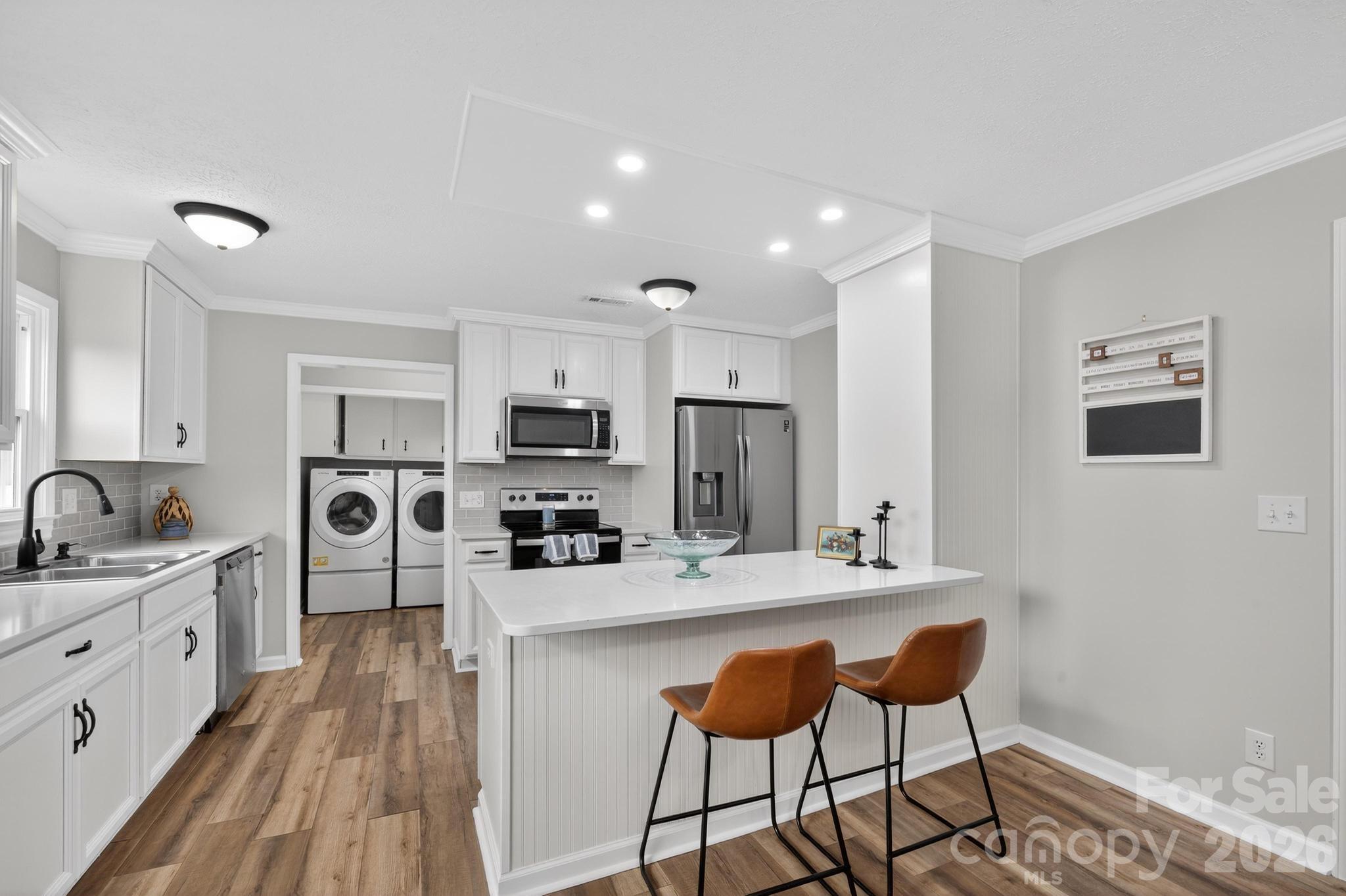 1037 Prestwood Drive SE