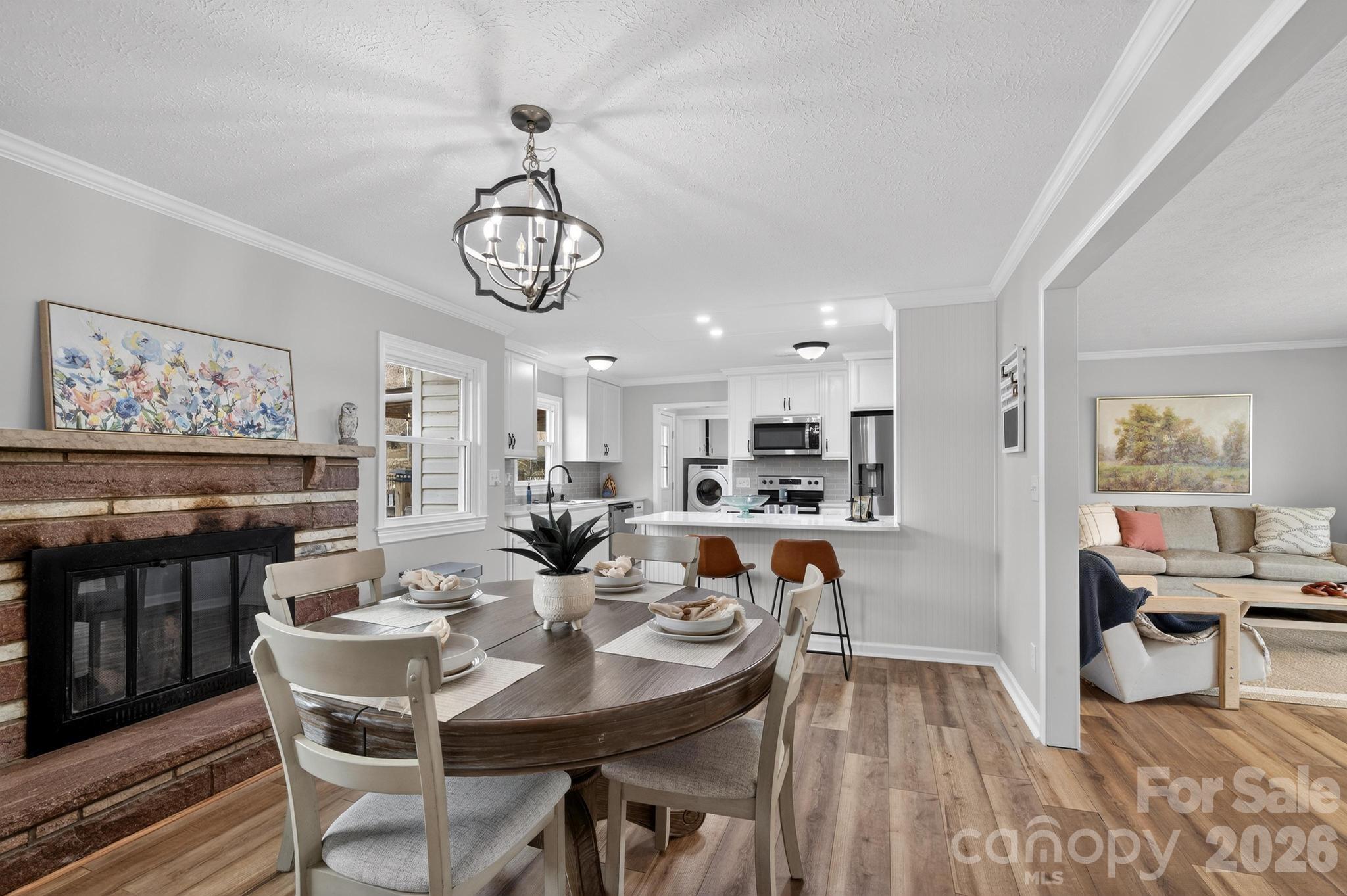 1037 Prestwood Drive SE