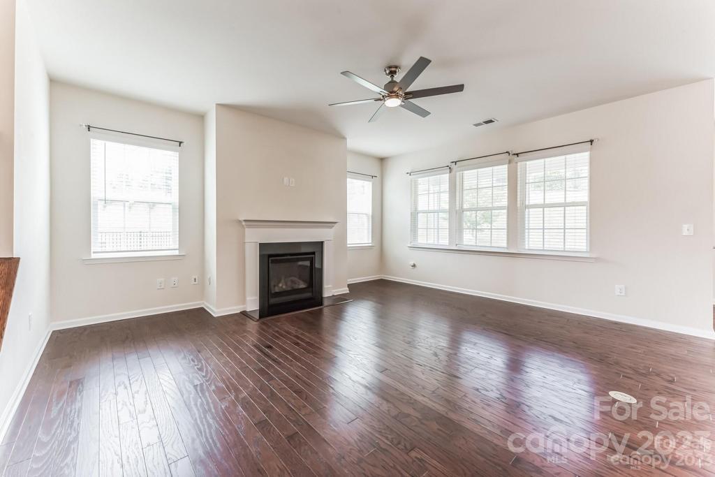 Summerhouse at Paddlers Cove - Residential