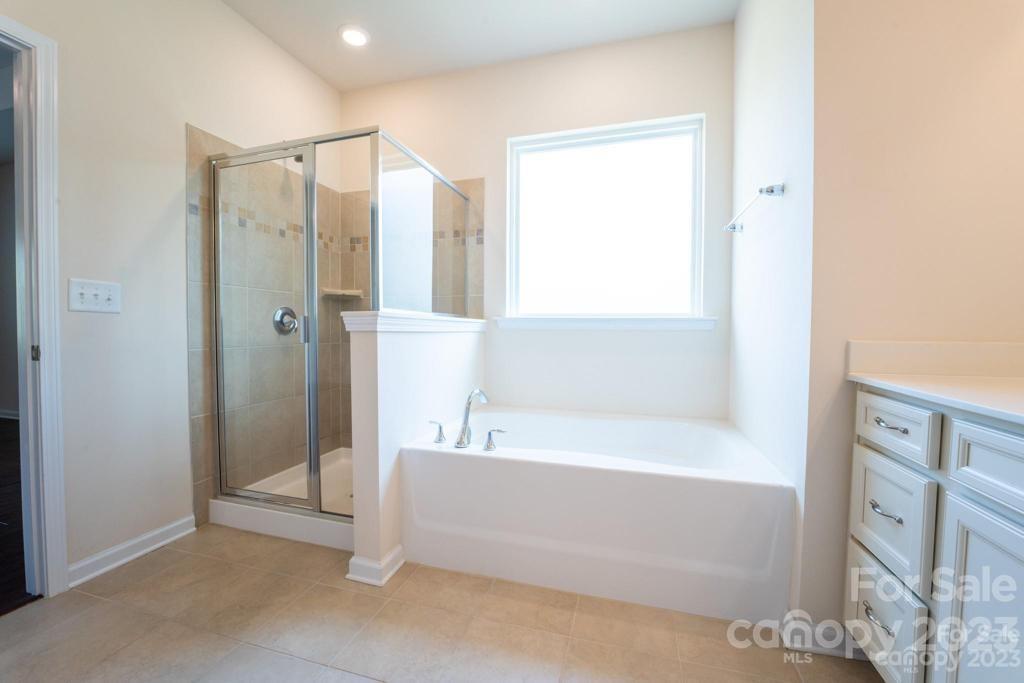 Summerhouse at Paddlers Cove - Residential