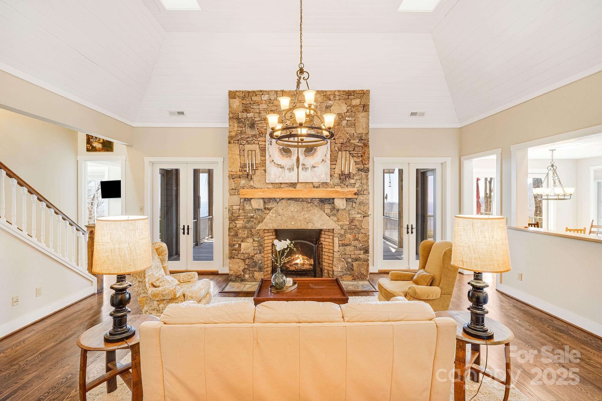 315 Jocassee Trail