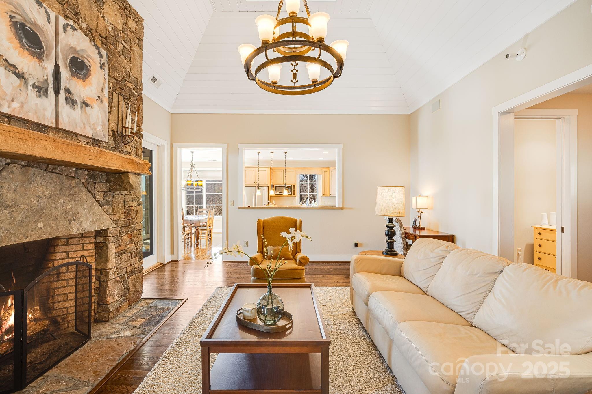 315 Jocassee Trail
