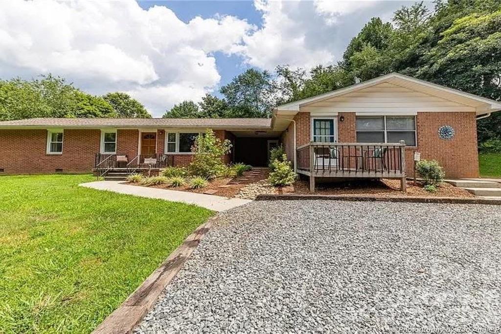 96 Rolling Hills Road, Mills River, NC, 28759