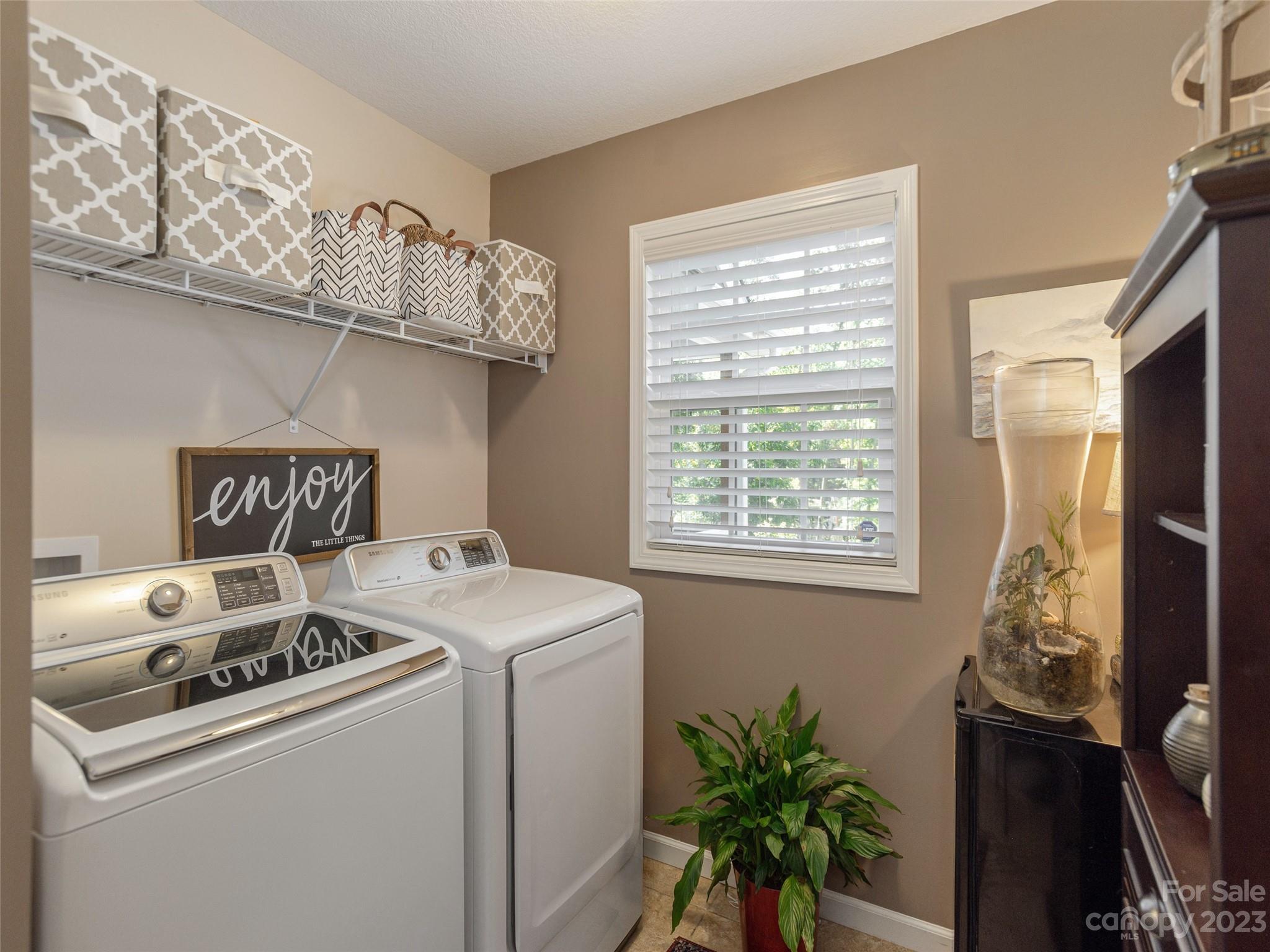 Oasis Cove - Residential