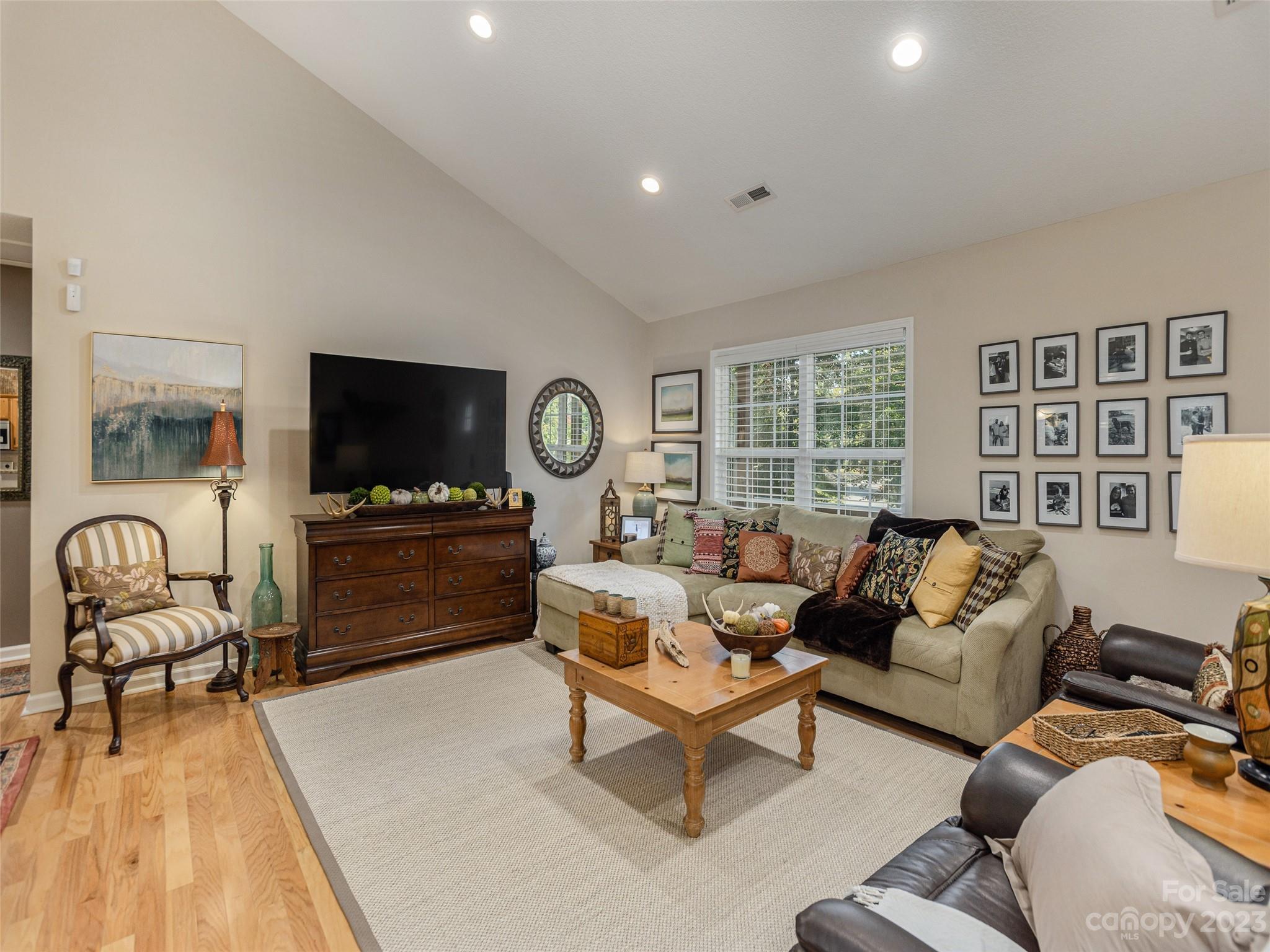 Oasis Cove - Residential