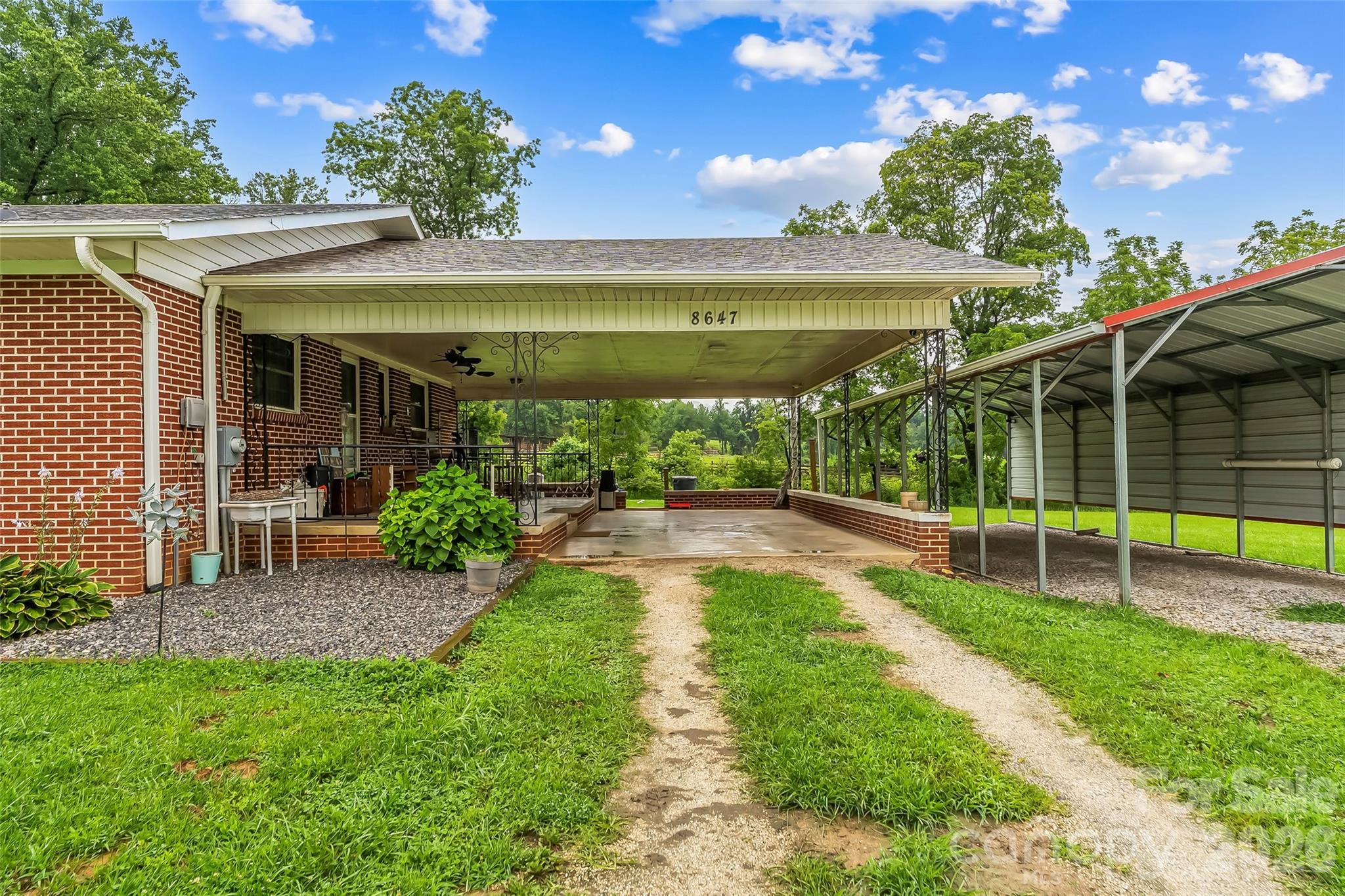 8647 US 221 Highway N