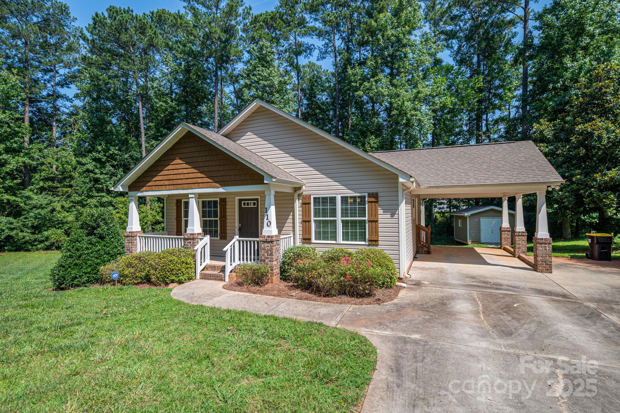 110 Leeper Avenue