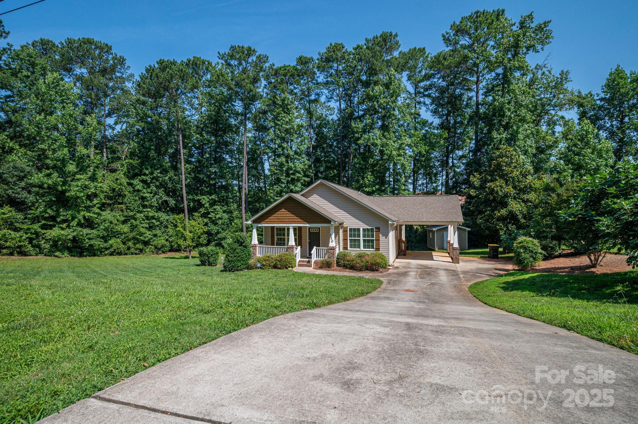 110 Leeper Avenue