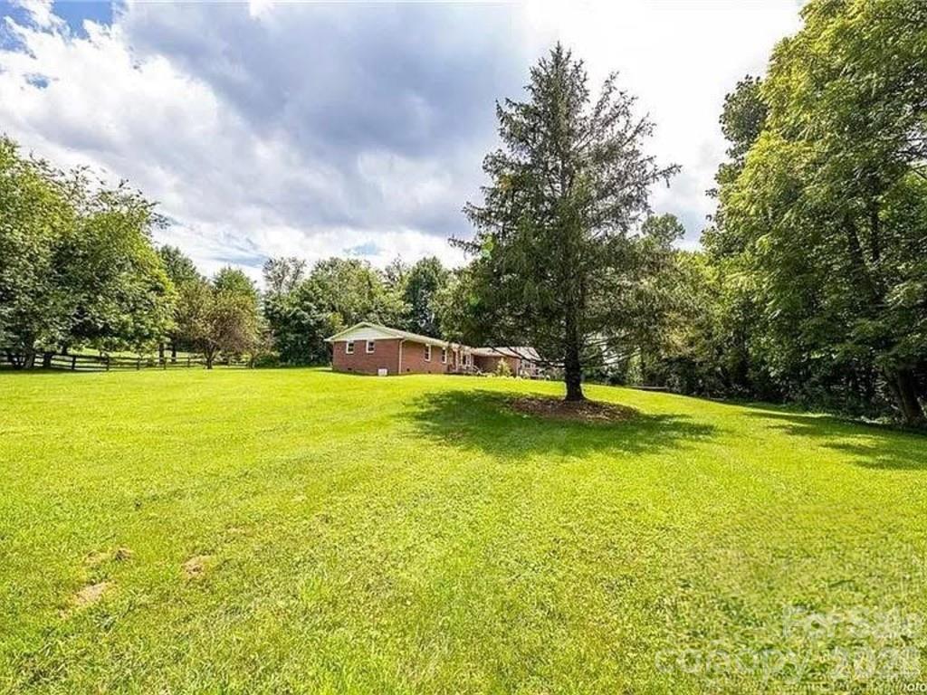 96 Rolling Hills Road