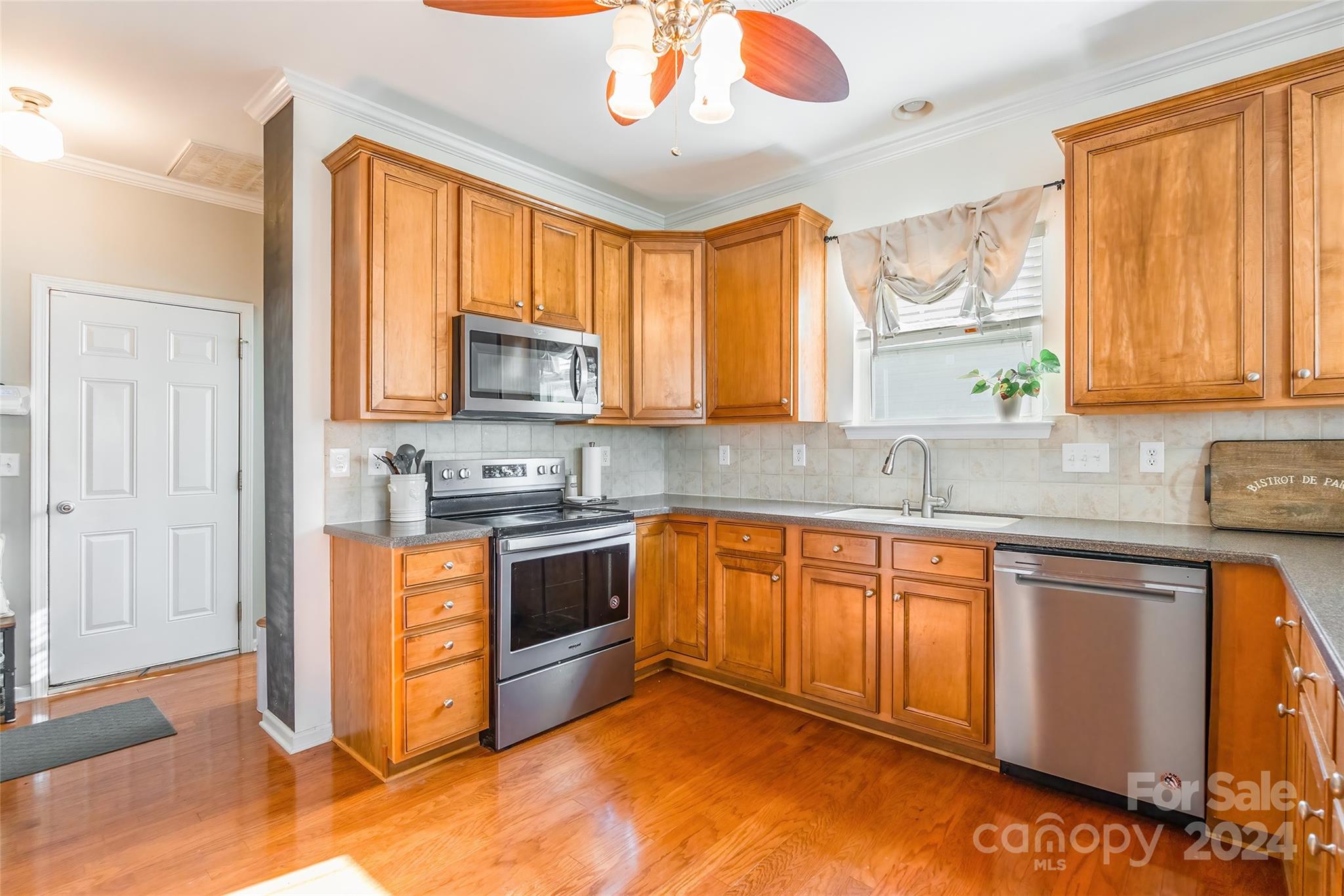 Ridge Pointe - Residential