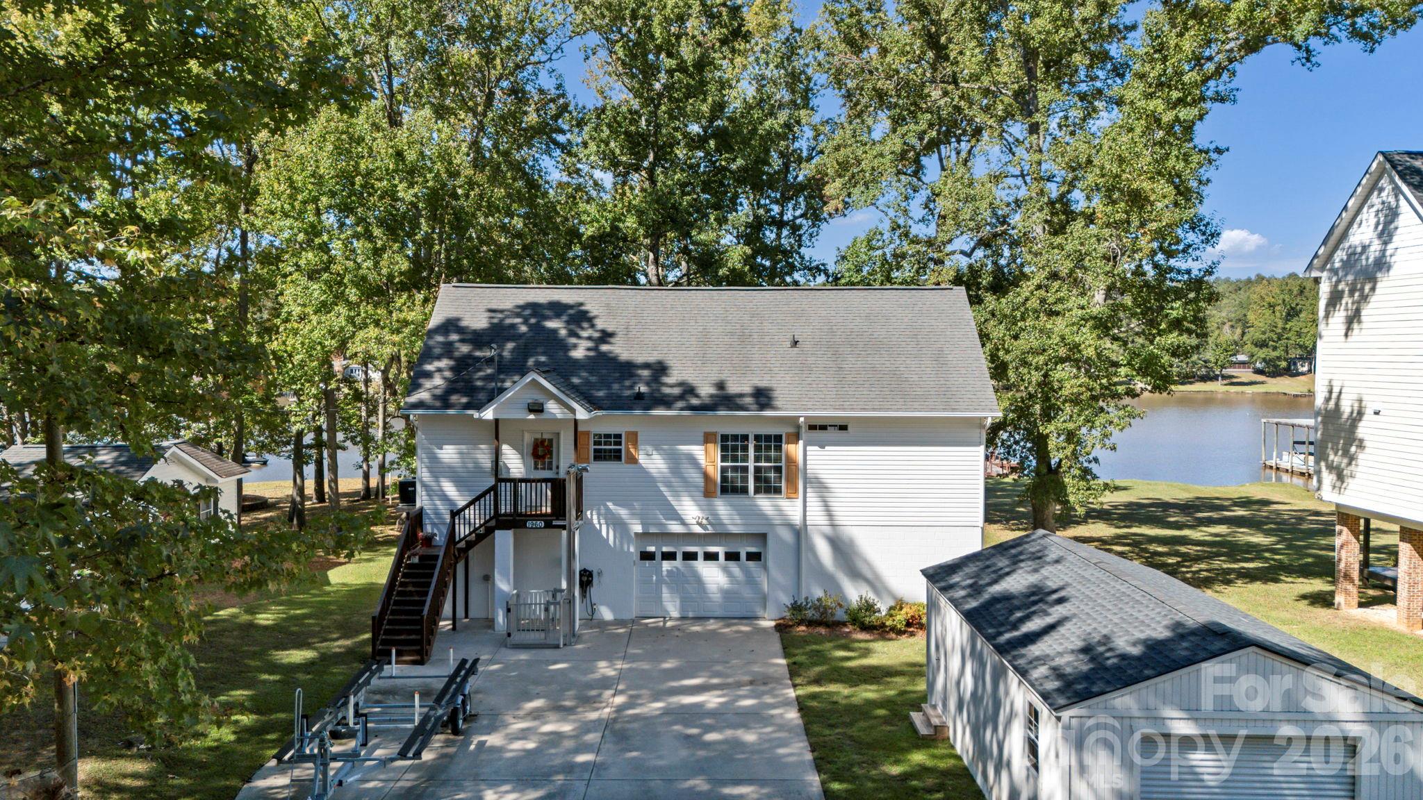 1960 White Road