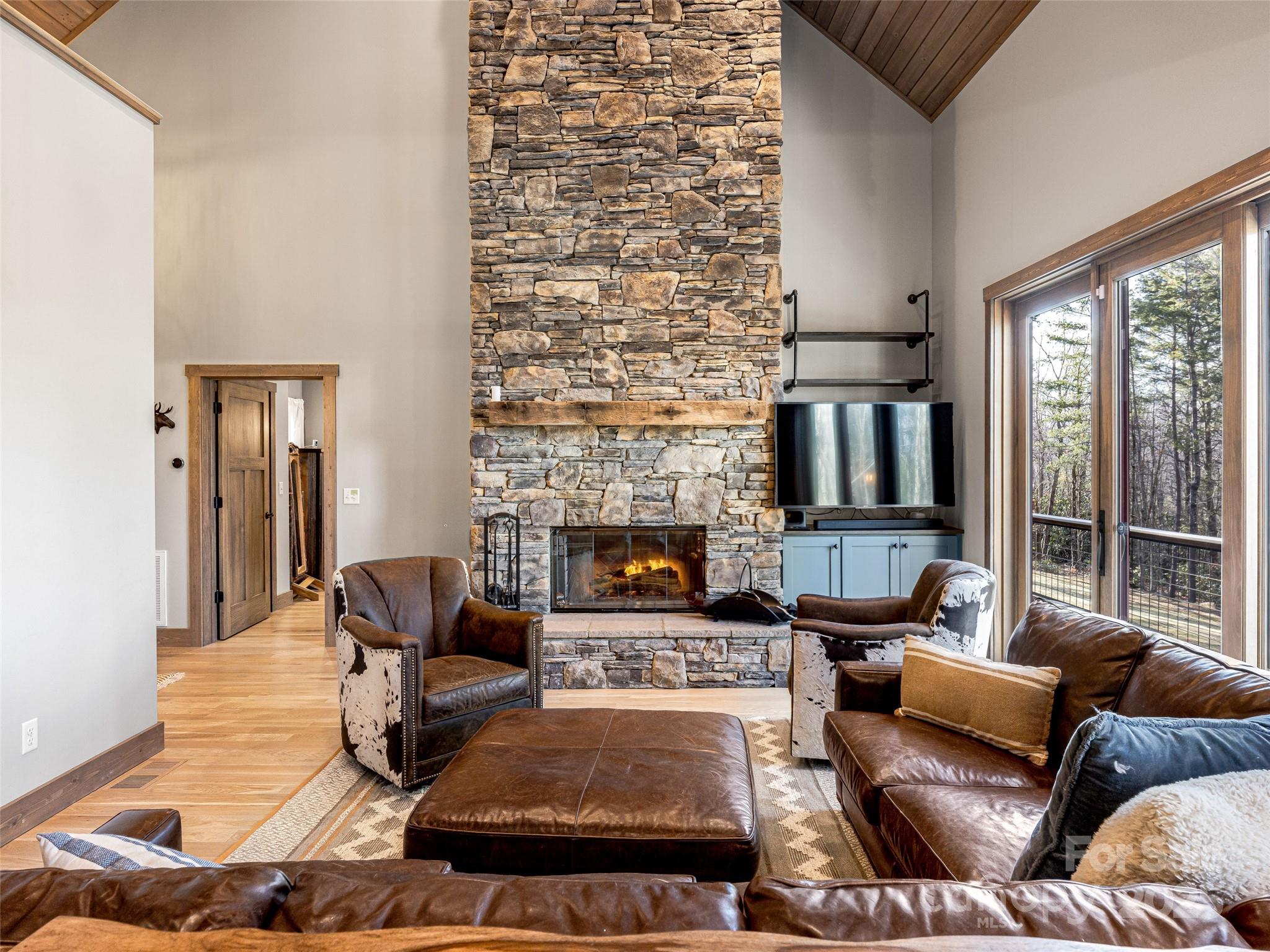 Headwaters Lake - Residential