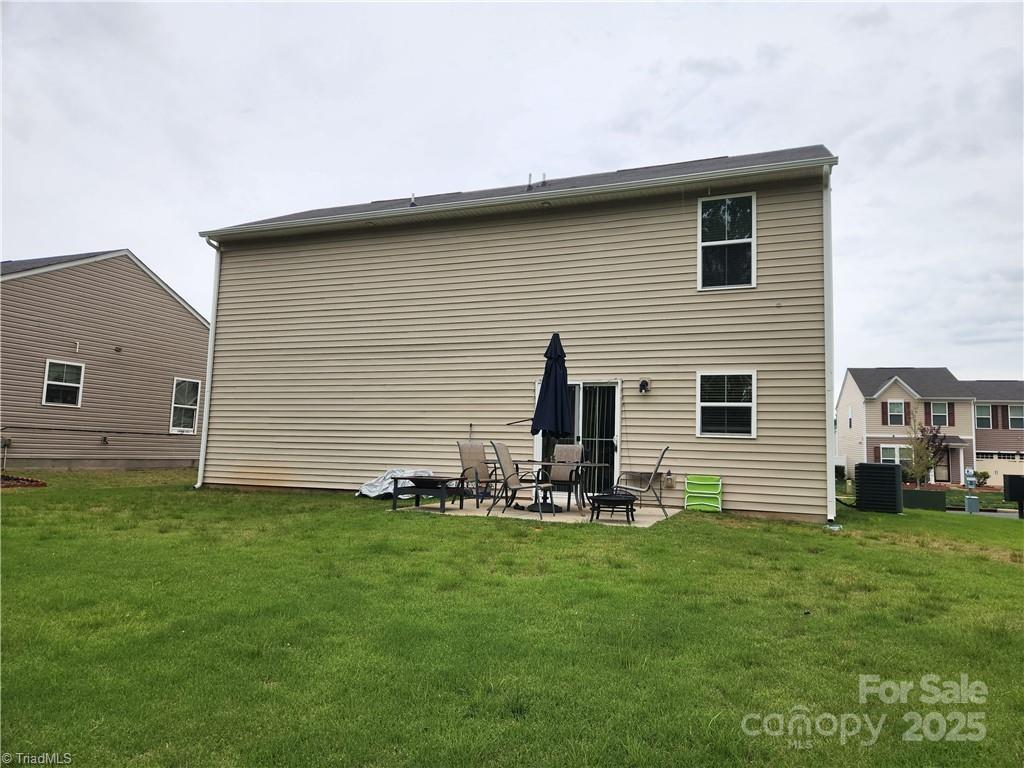 2475 Willow Pond Lane