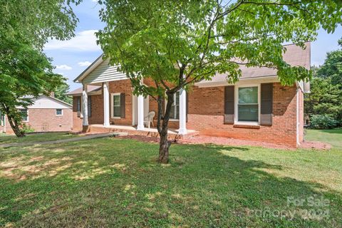 A home in Hickory