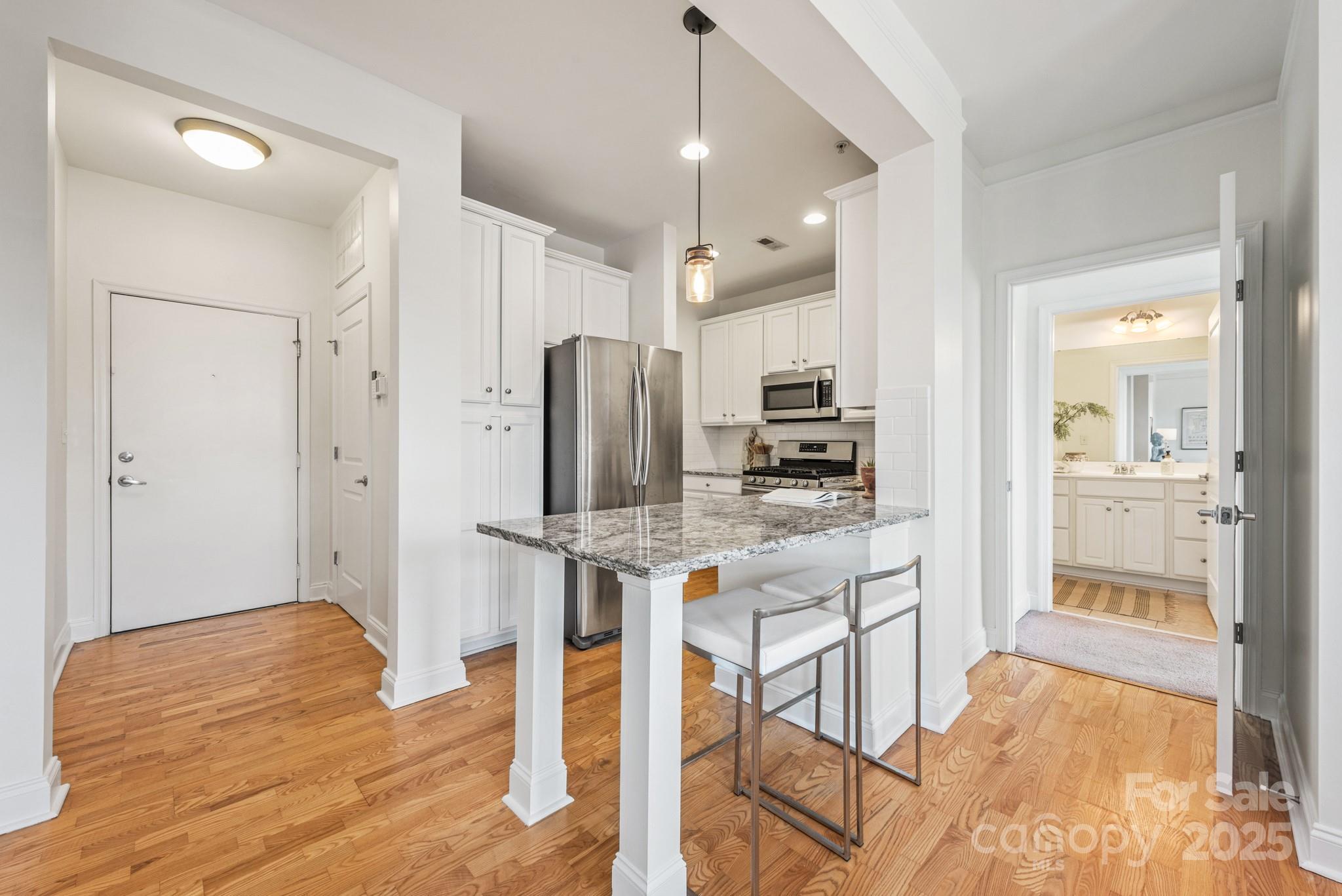 558 Oakland Avenue
