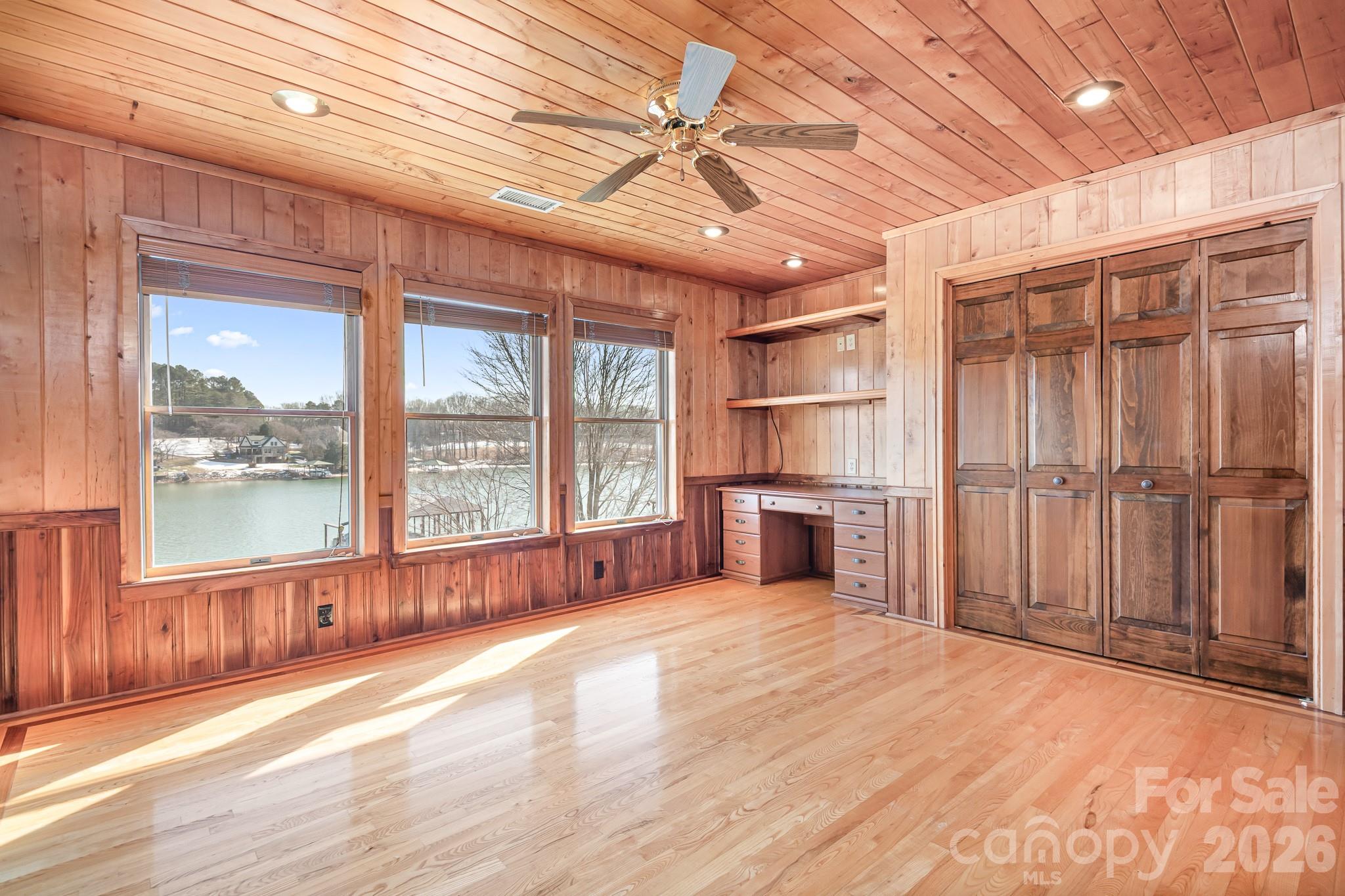 Captains Cove - Residential