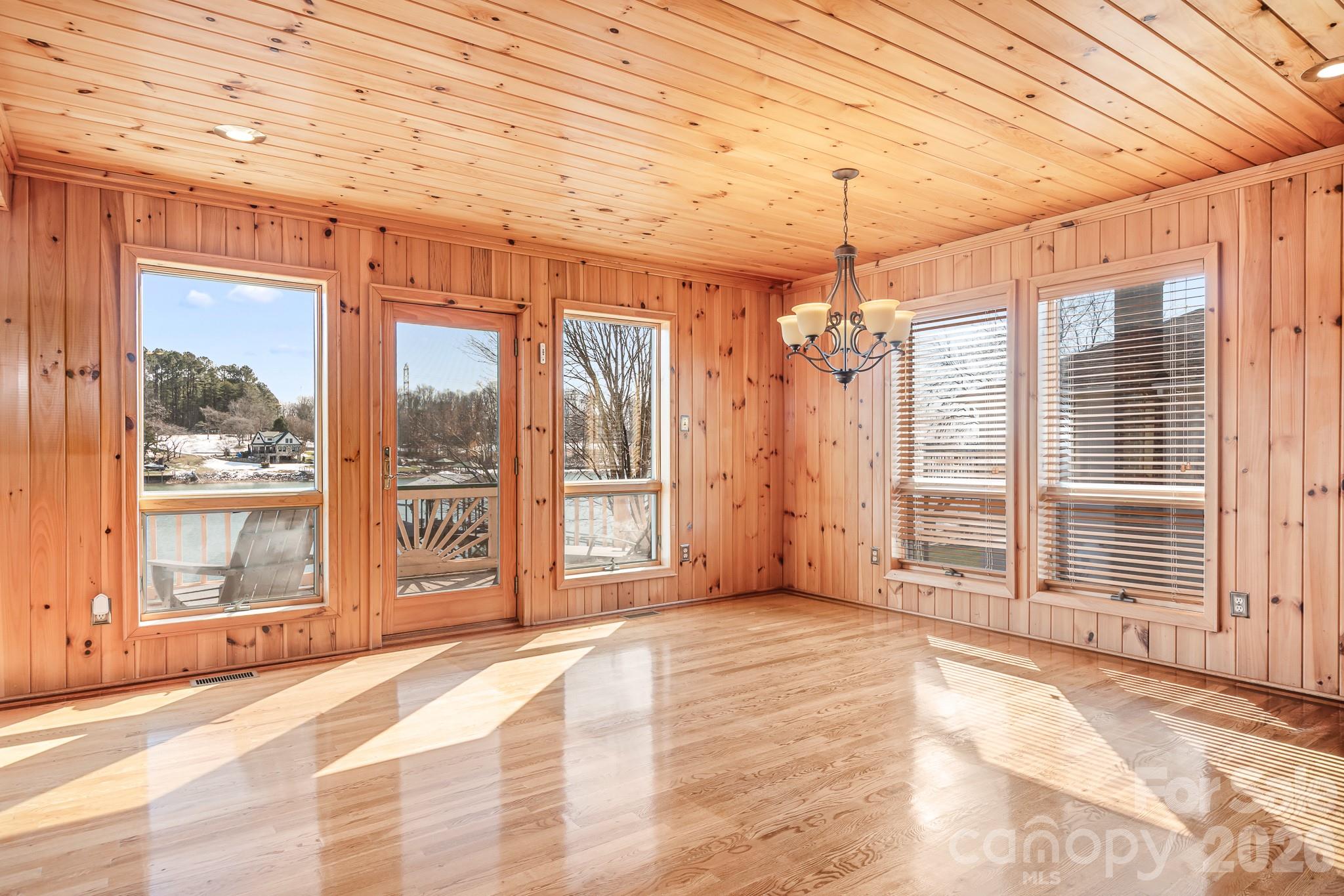 Captains Cove - Residential