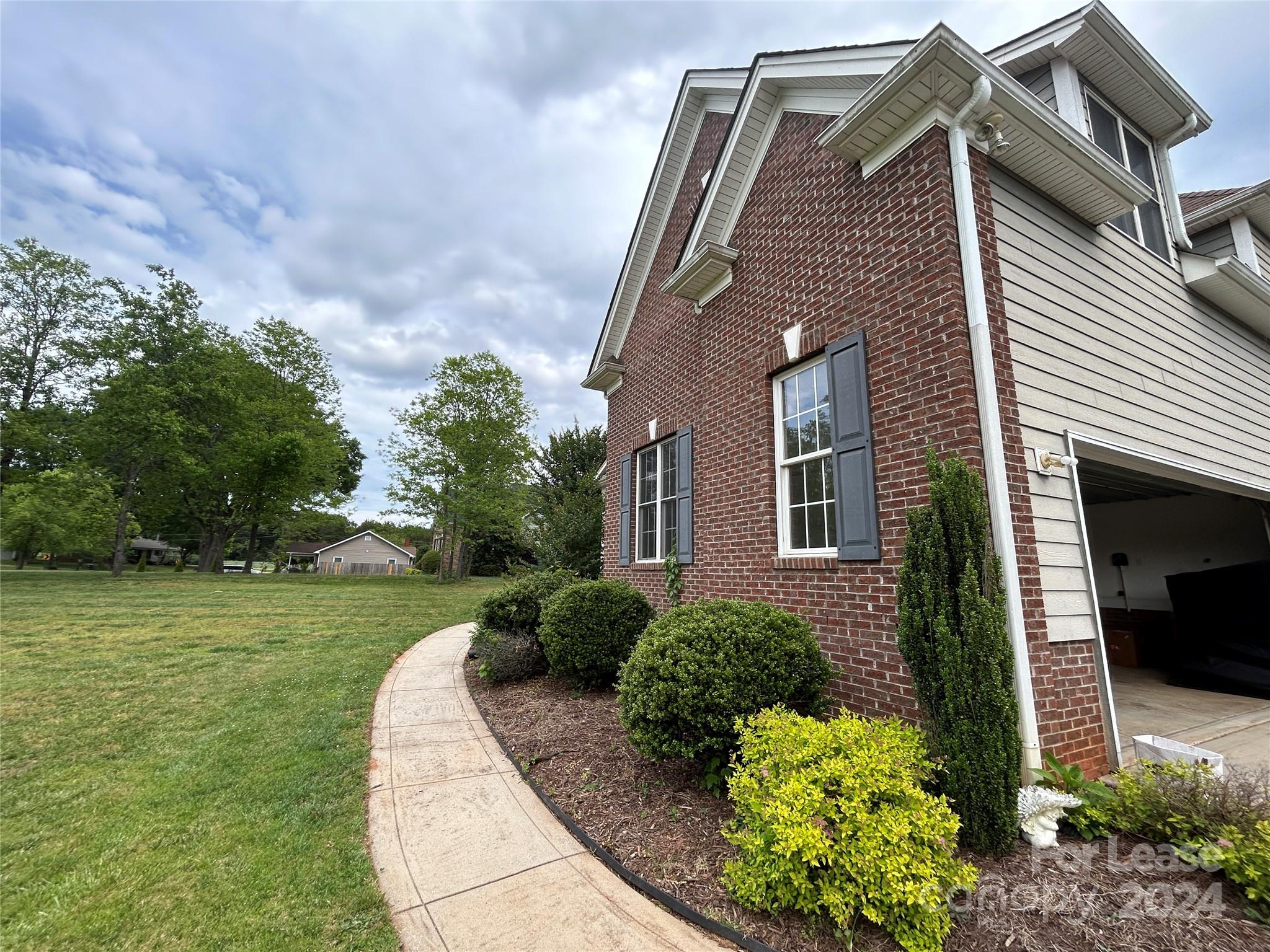 Paramount Shores - Residential Lease