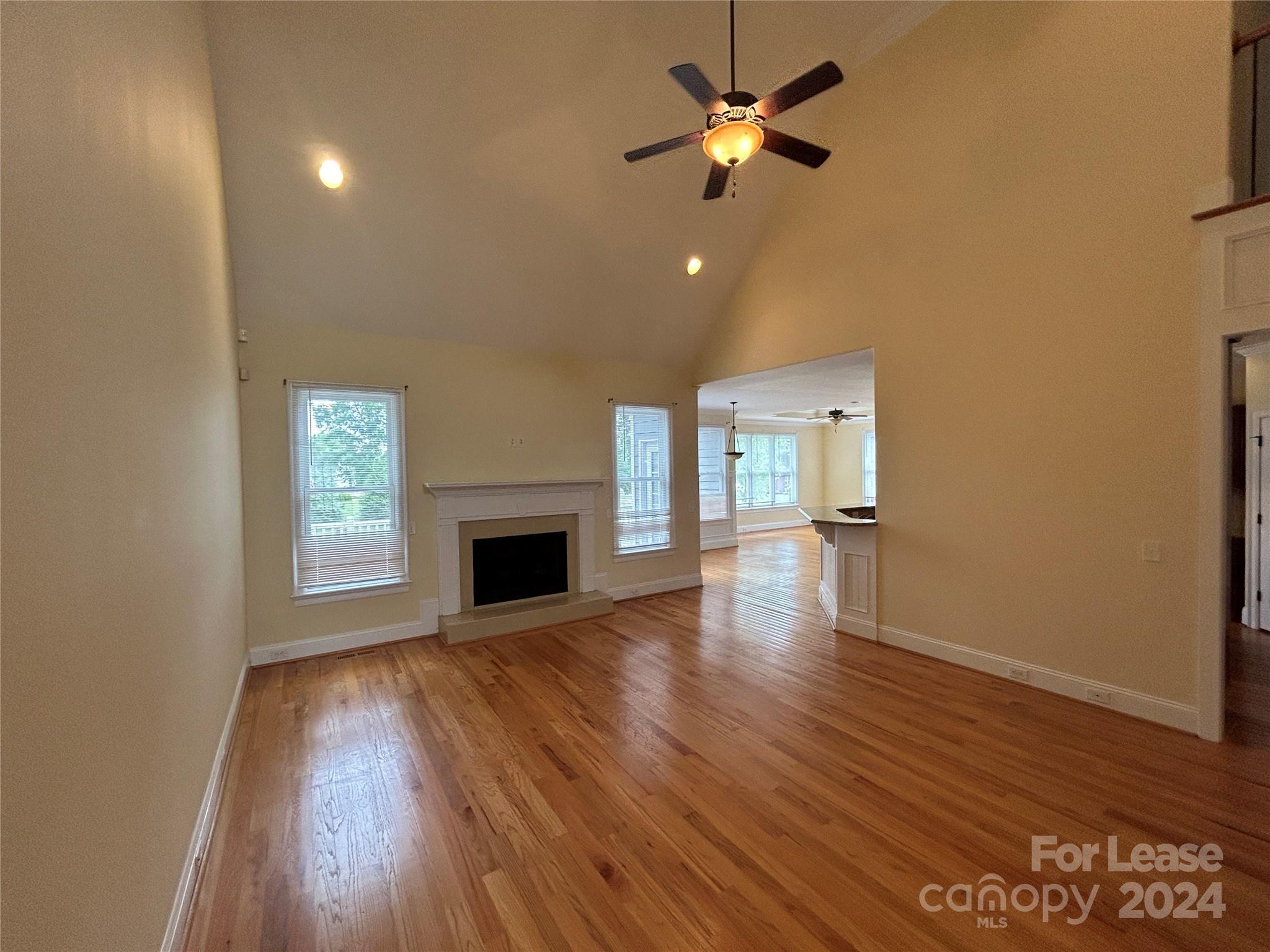 Paramount Shores - Residential Lease